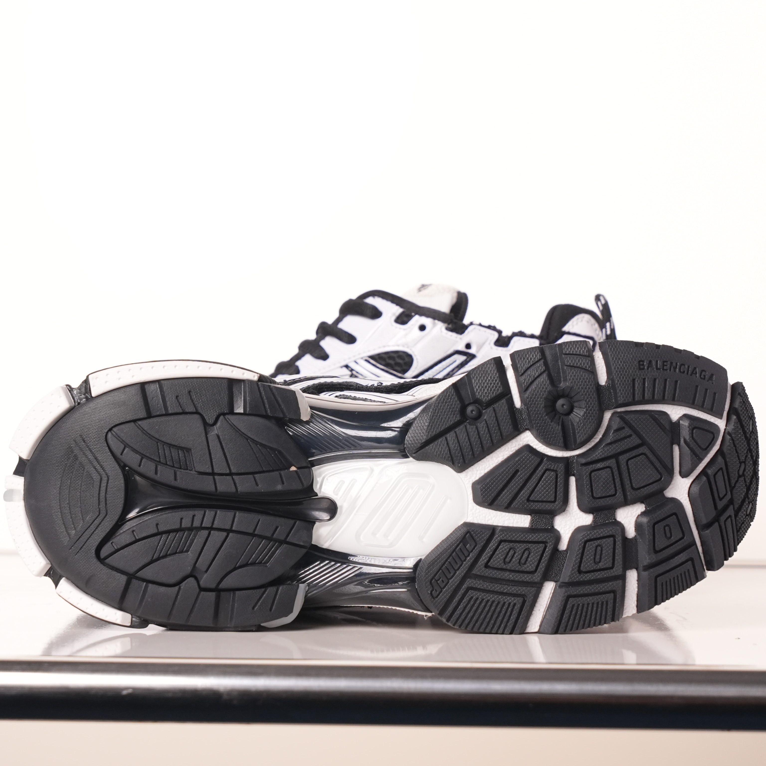 Balenciaga Runner White Black