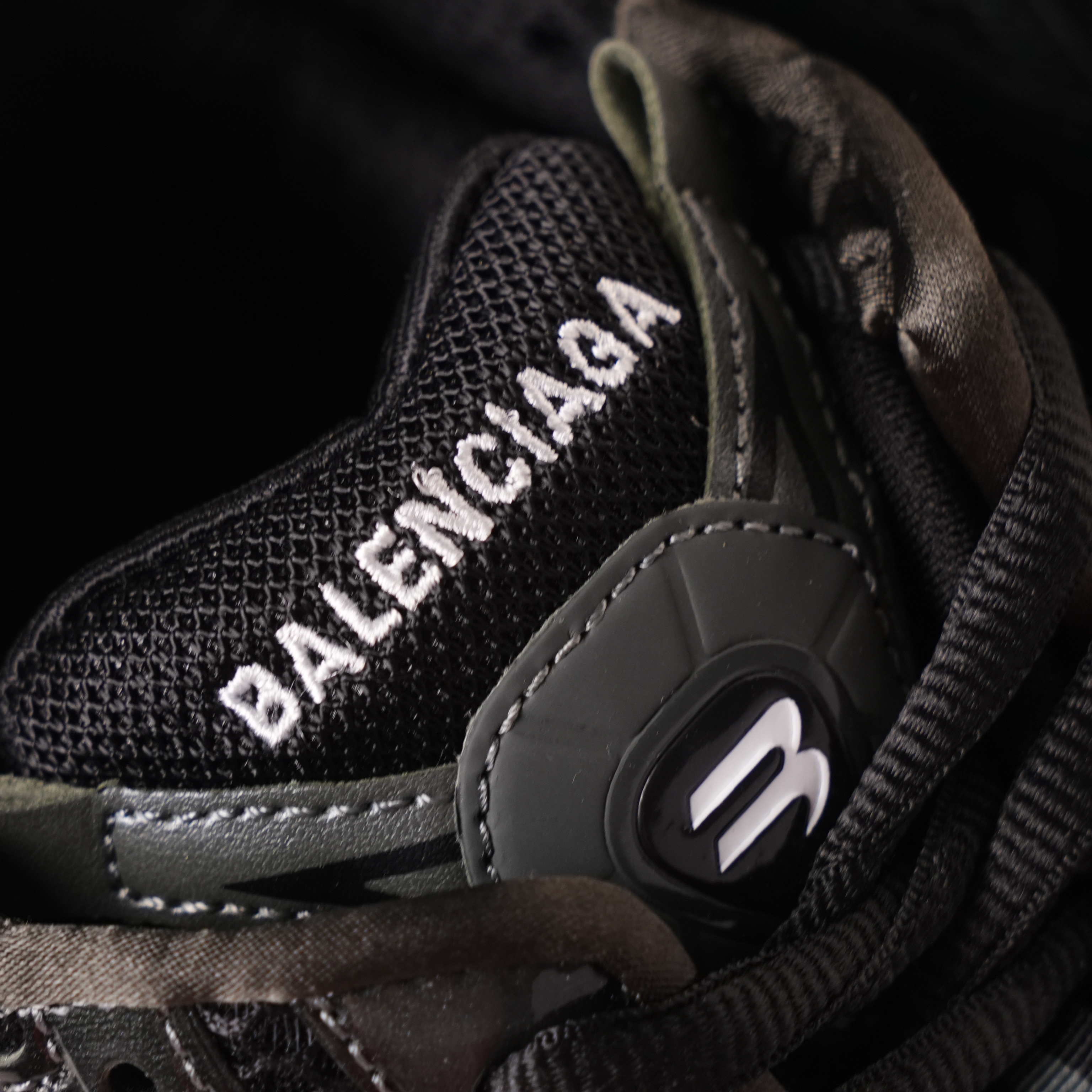 Balenciaga Runner Blackish Green