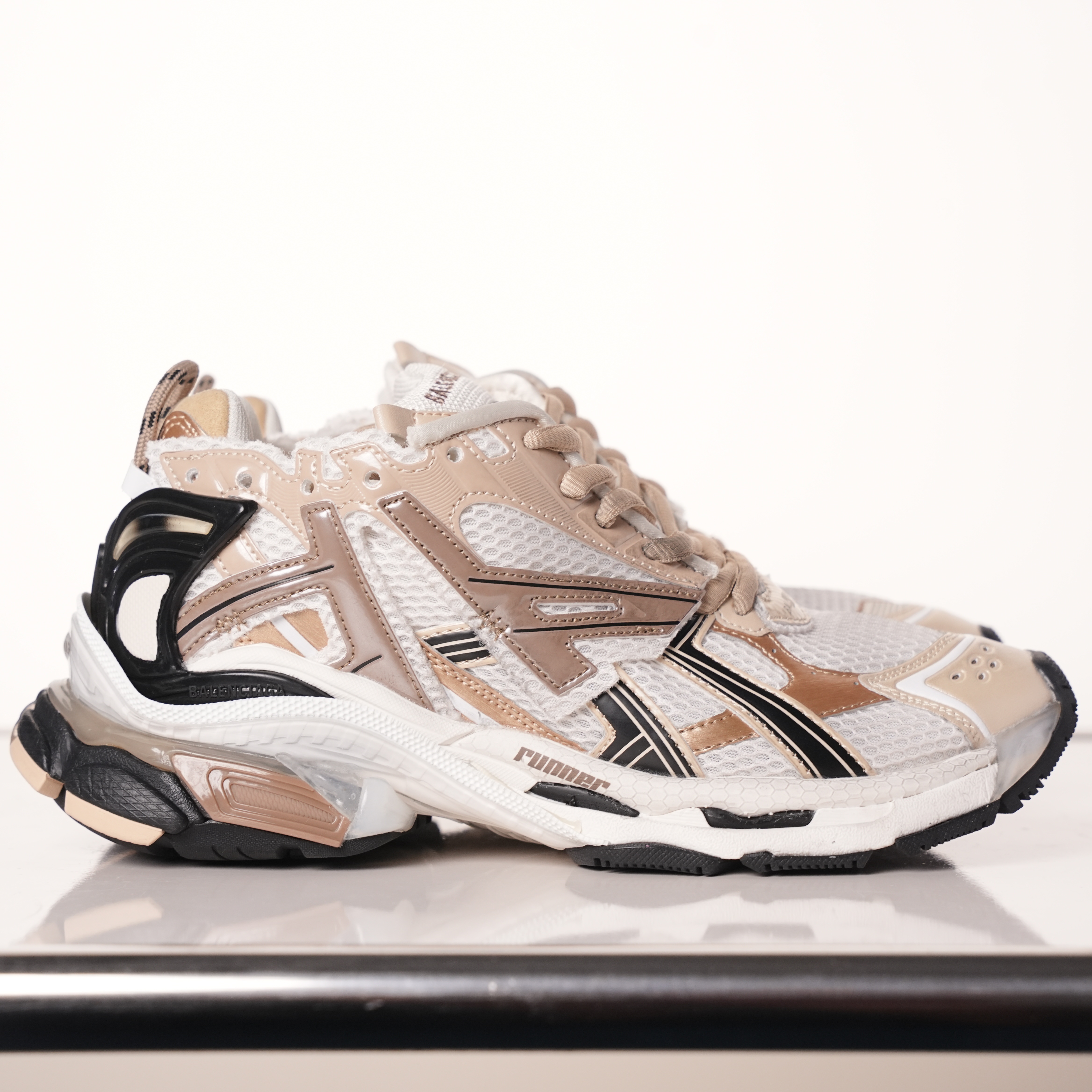 Balenciaga Runner Beige Black White