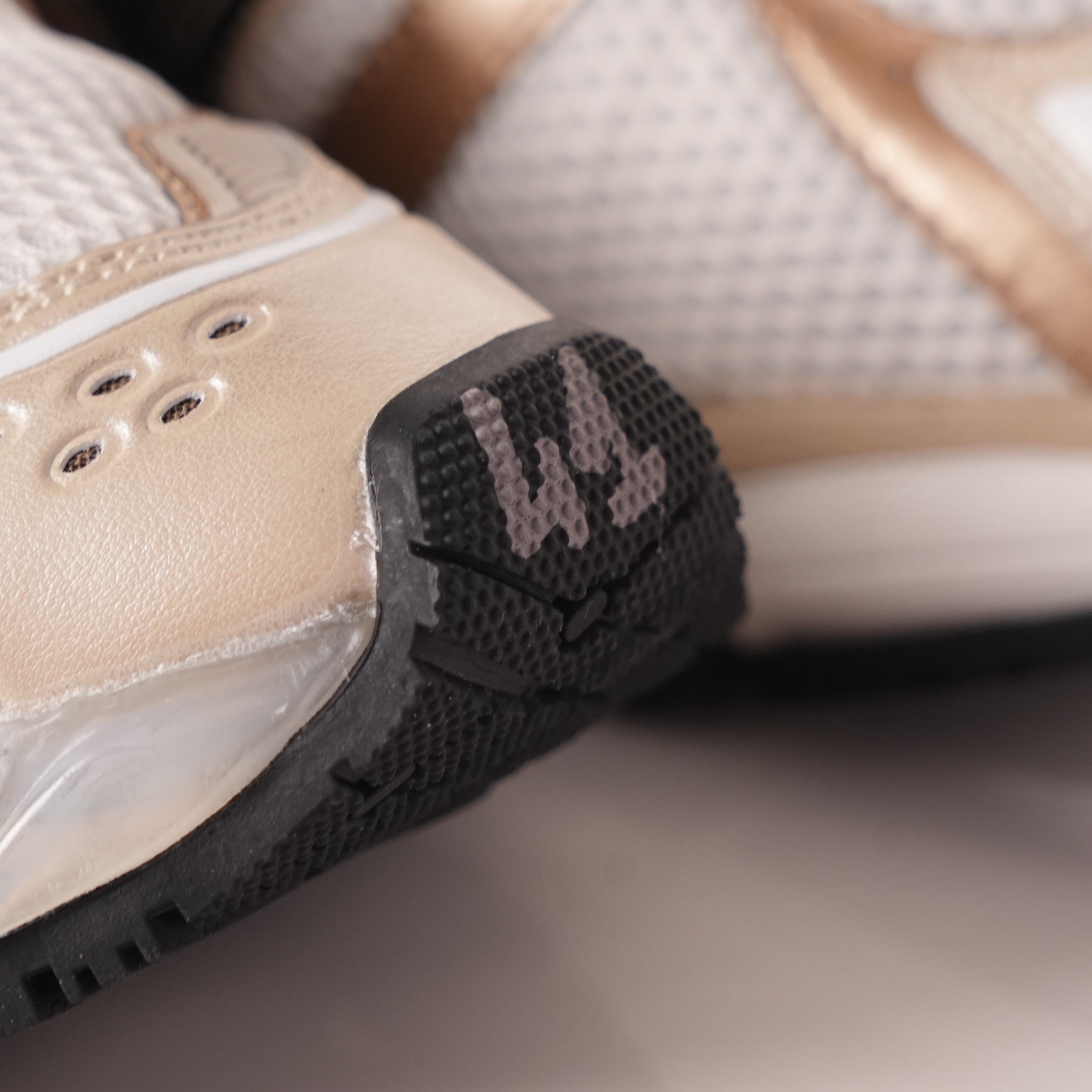 Balenciaga Runner Beige Black White