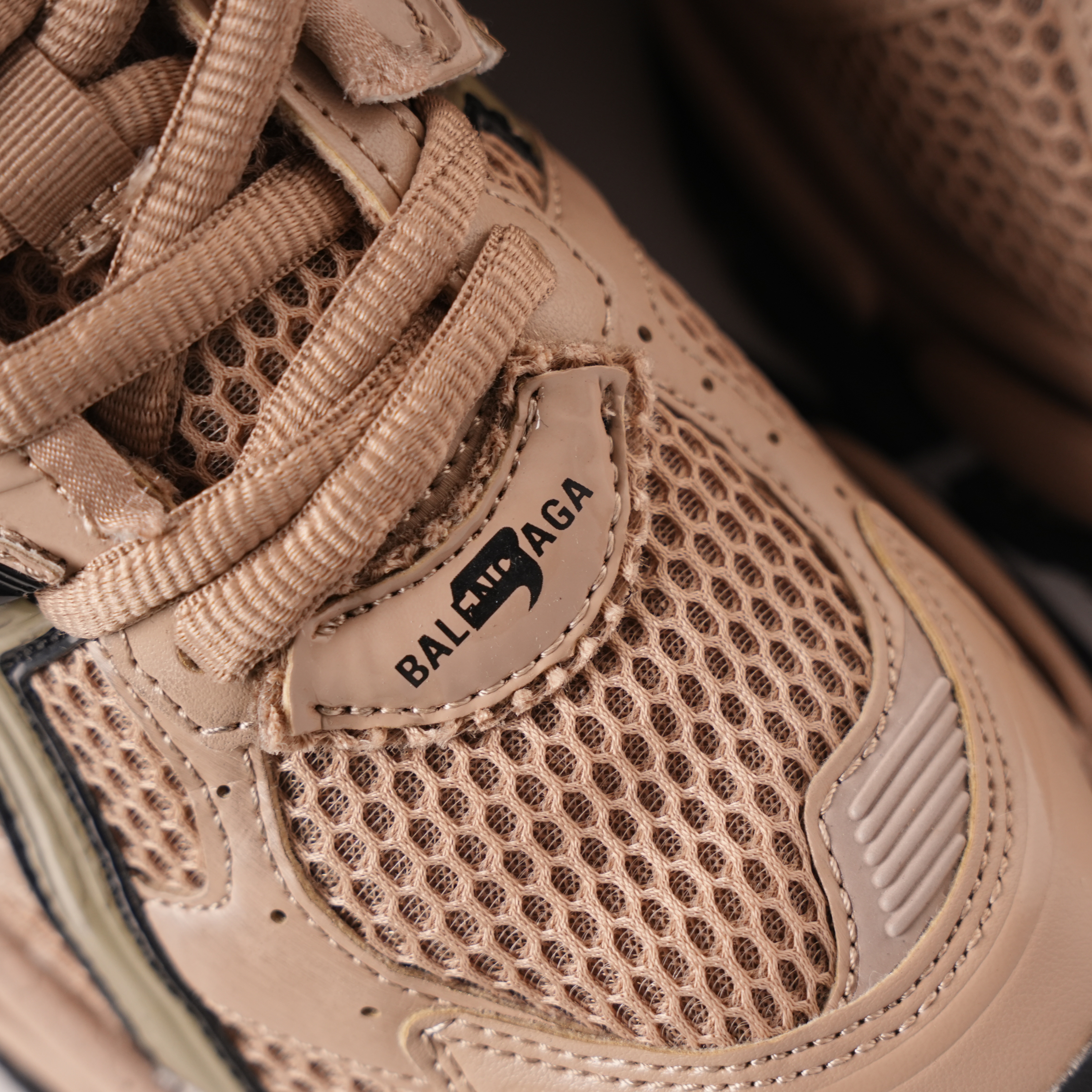 Balenciaga Runner Coffee Brown