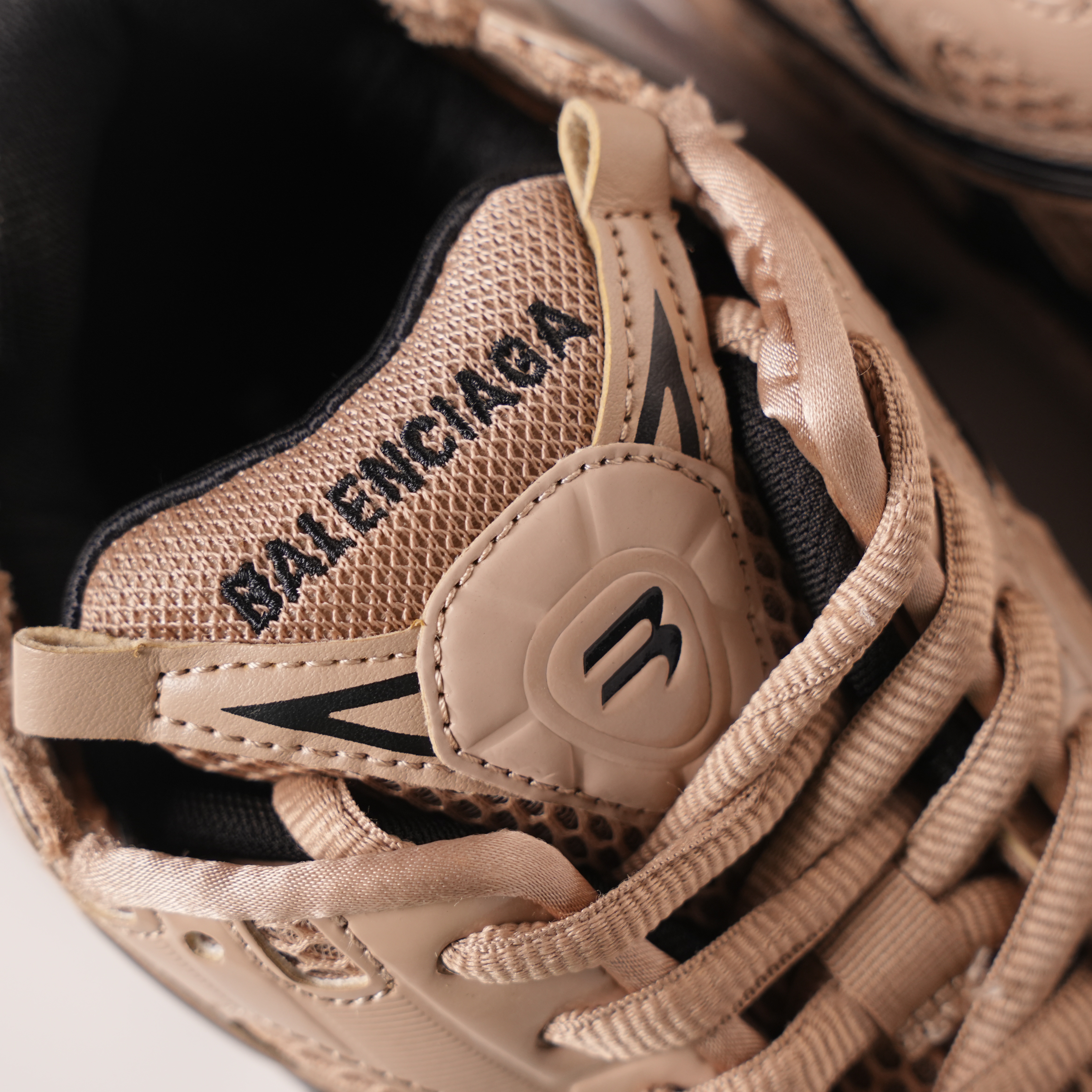 Balenciaga Runner Coffee Brown
