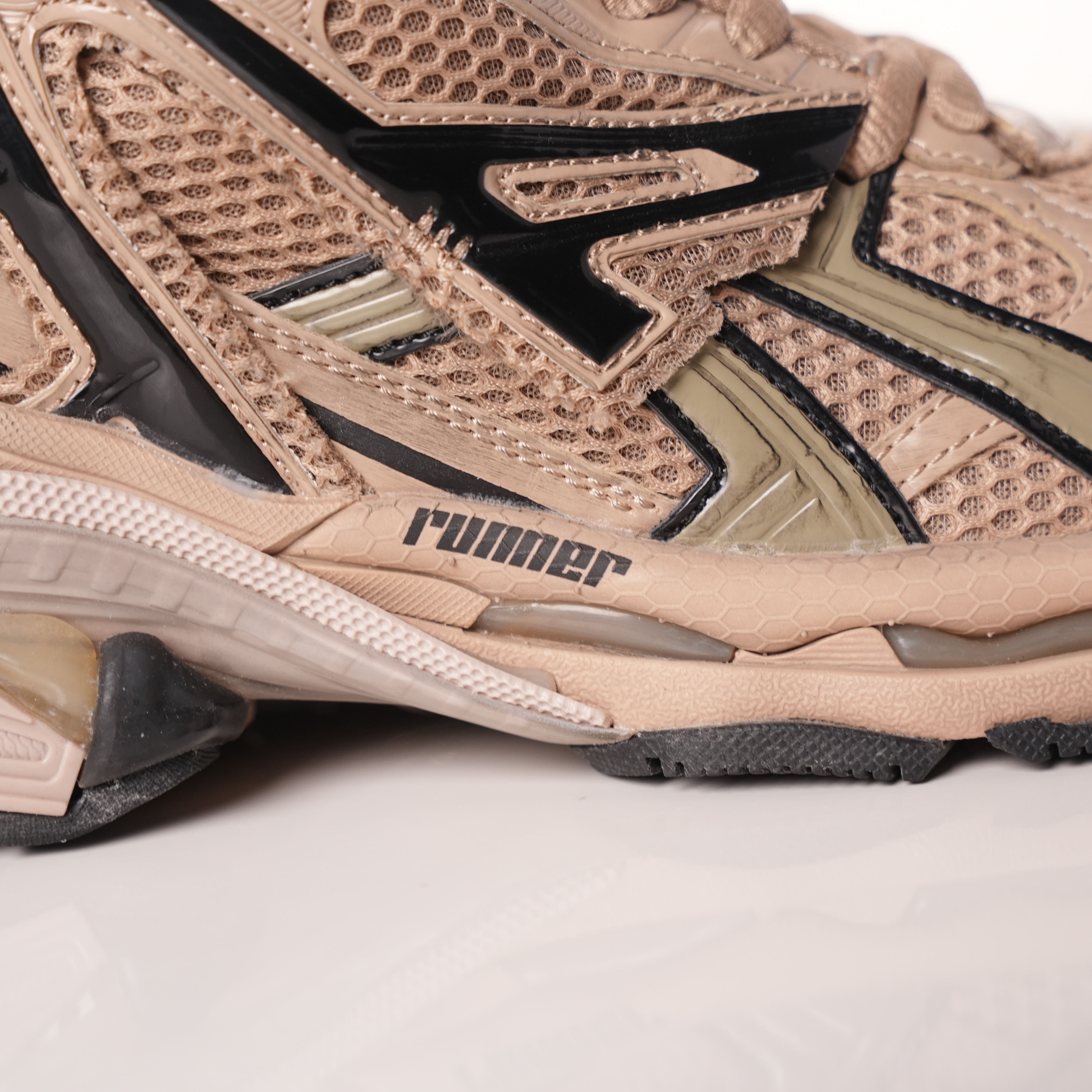 Balenciaga Runner Coffee Brown