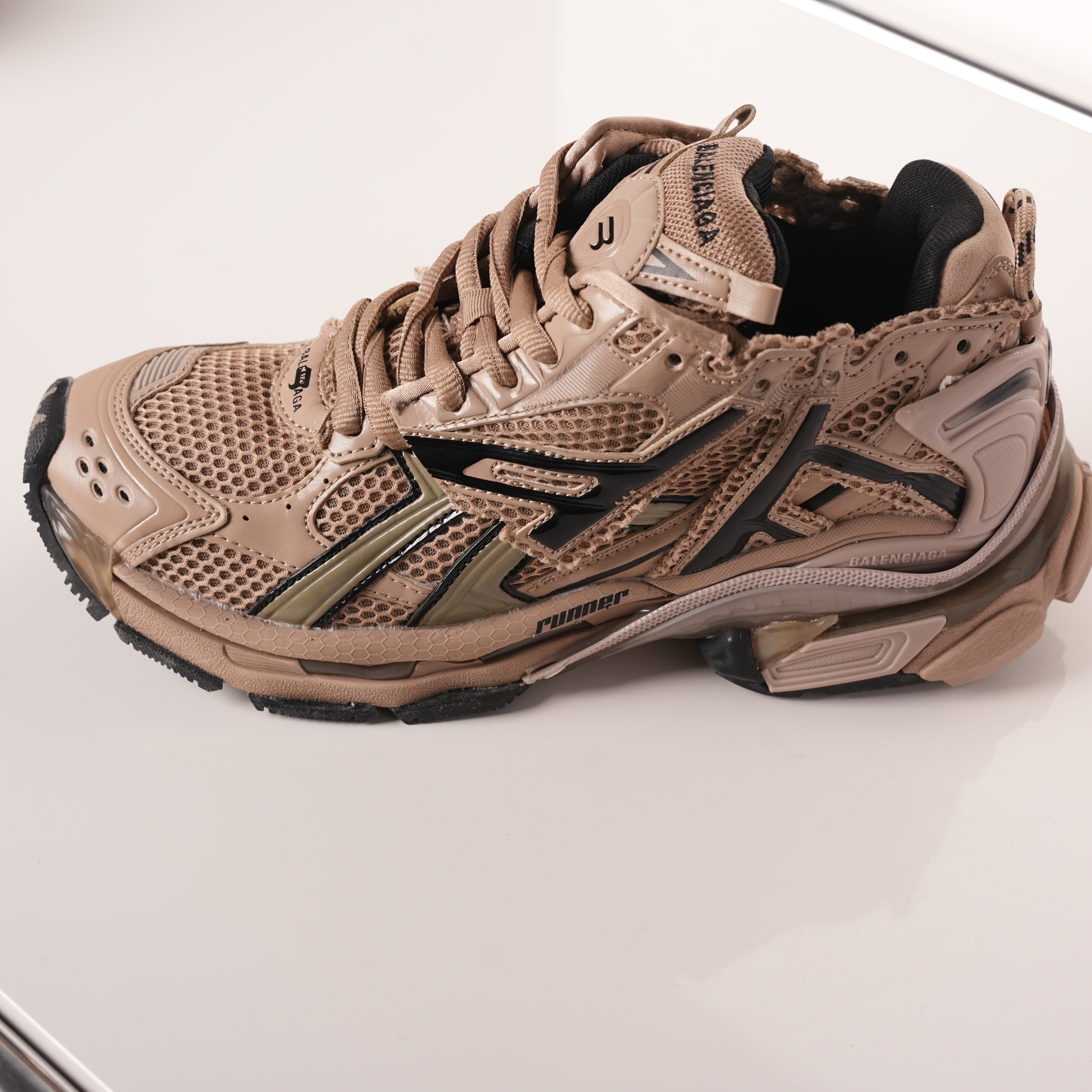 Balenciaga Runner Coffee Brown