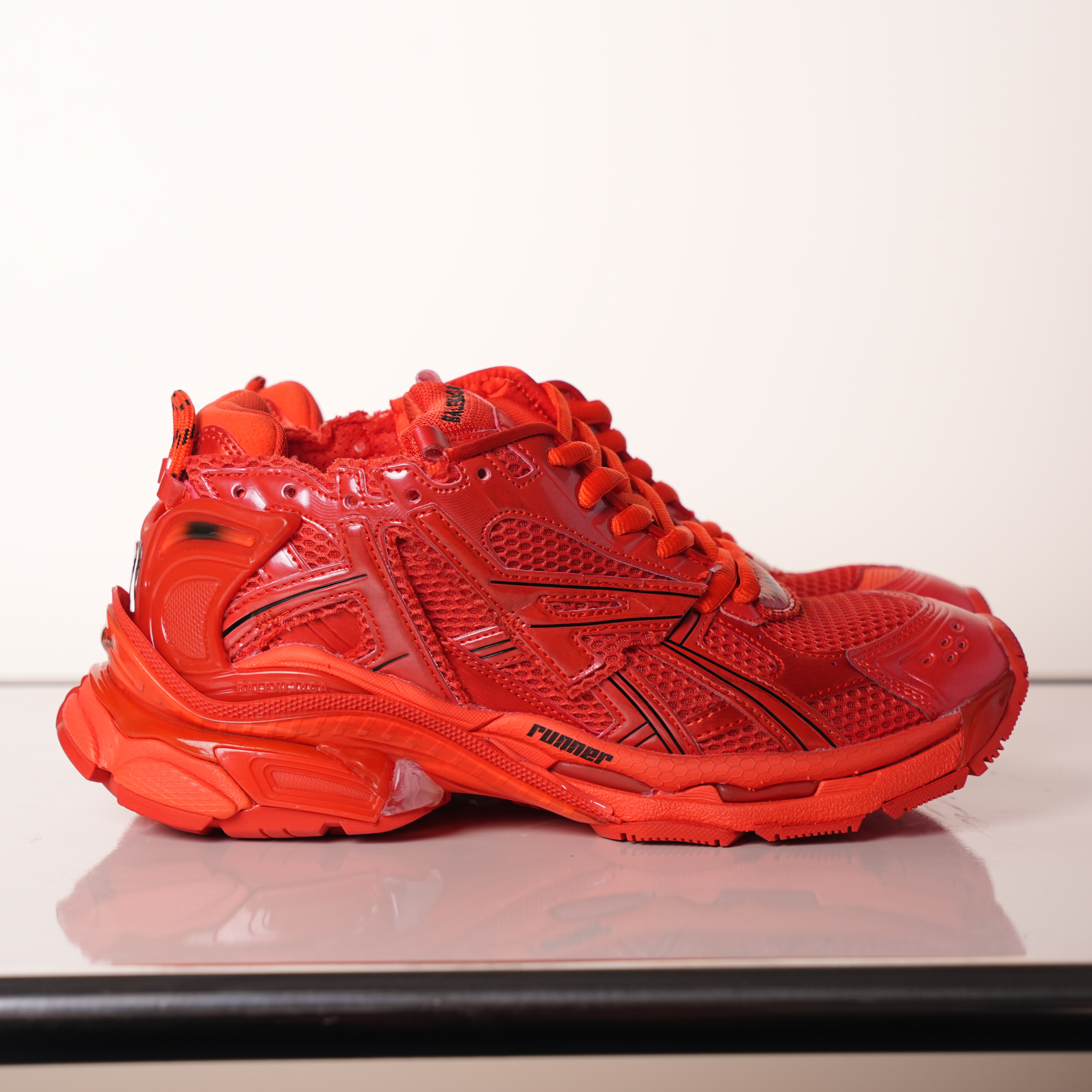 Balenciaga Runner Red
