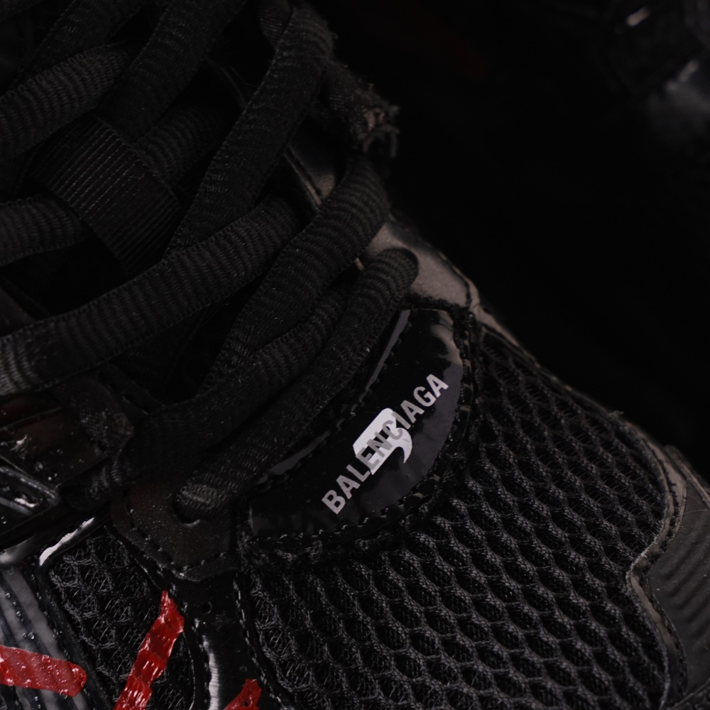 Balenciaga Runner Black And Red Characters