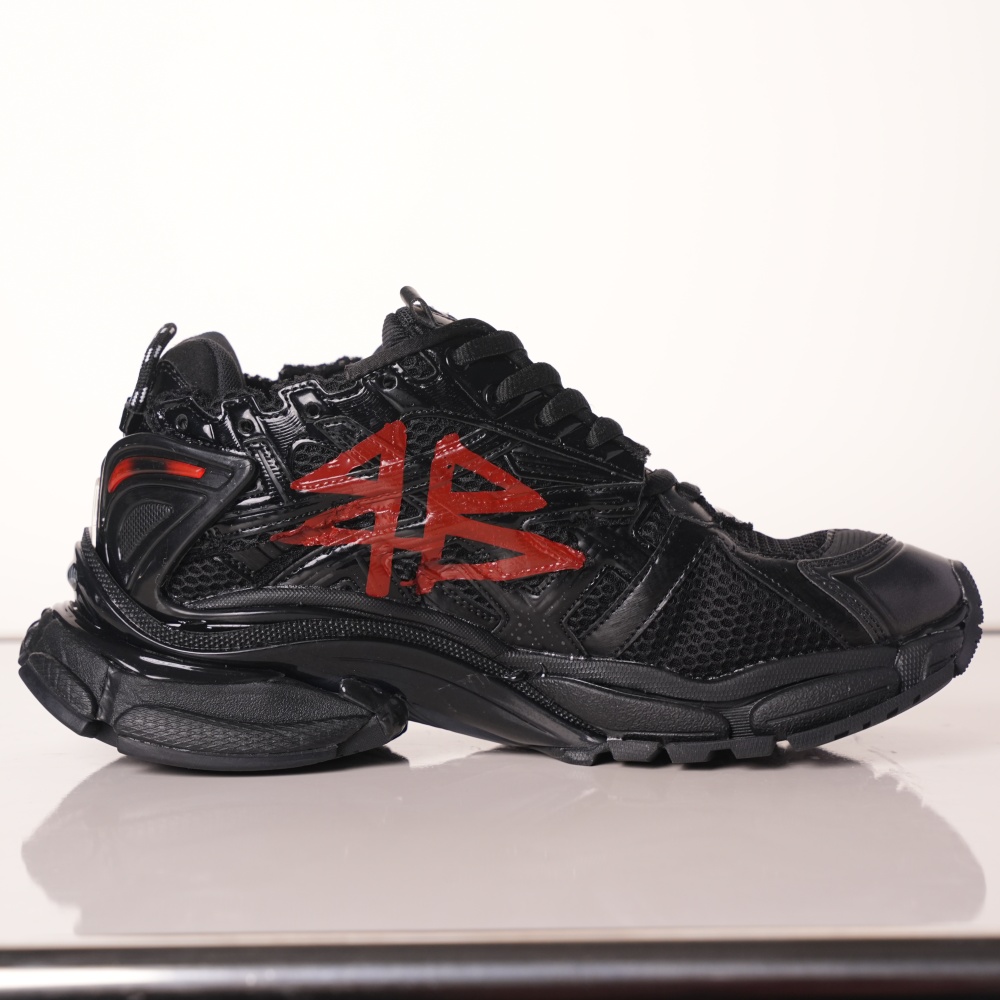 Balenciaga Runner Black And Red Characters