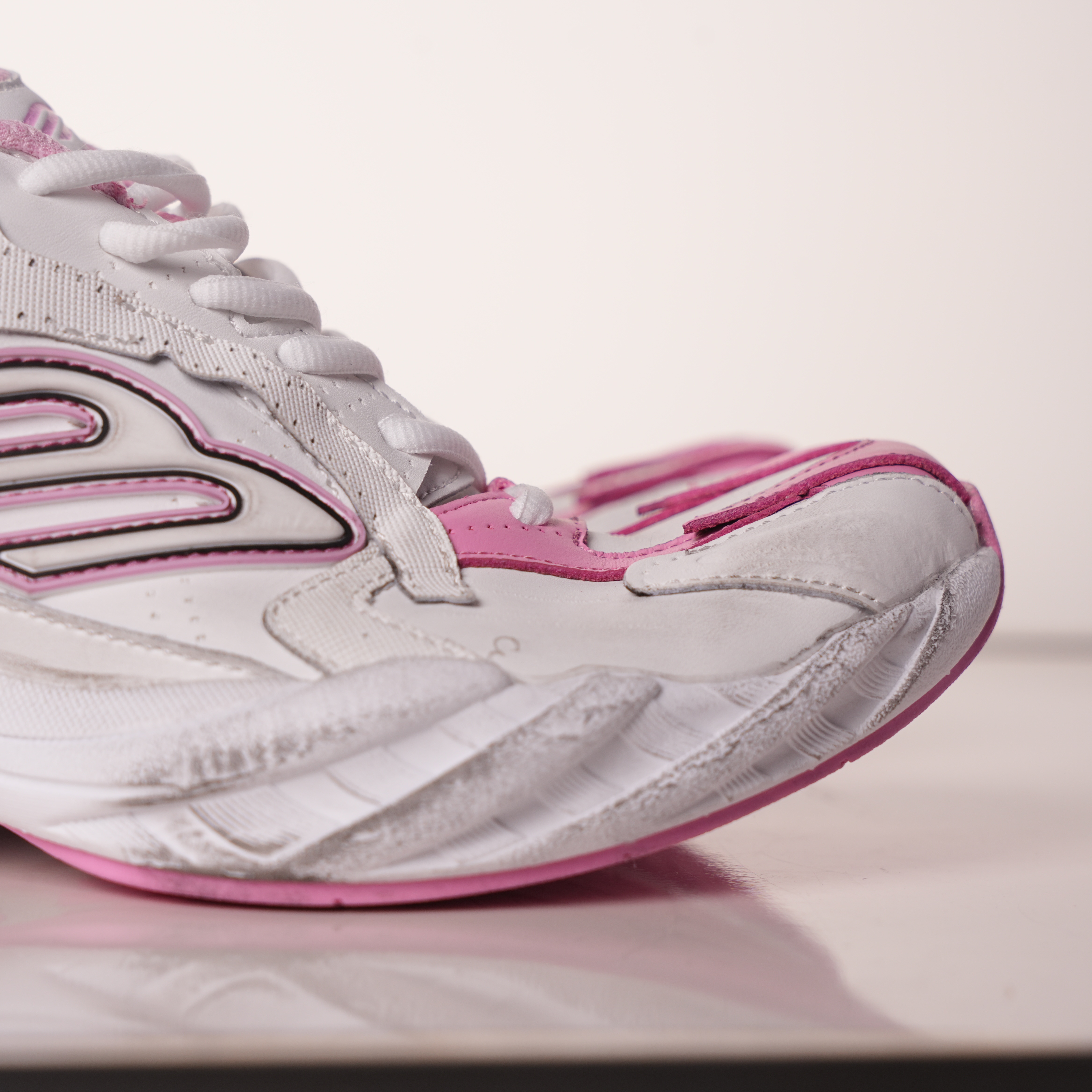 Balenciaga Monday shoe White Pink