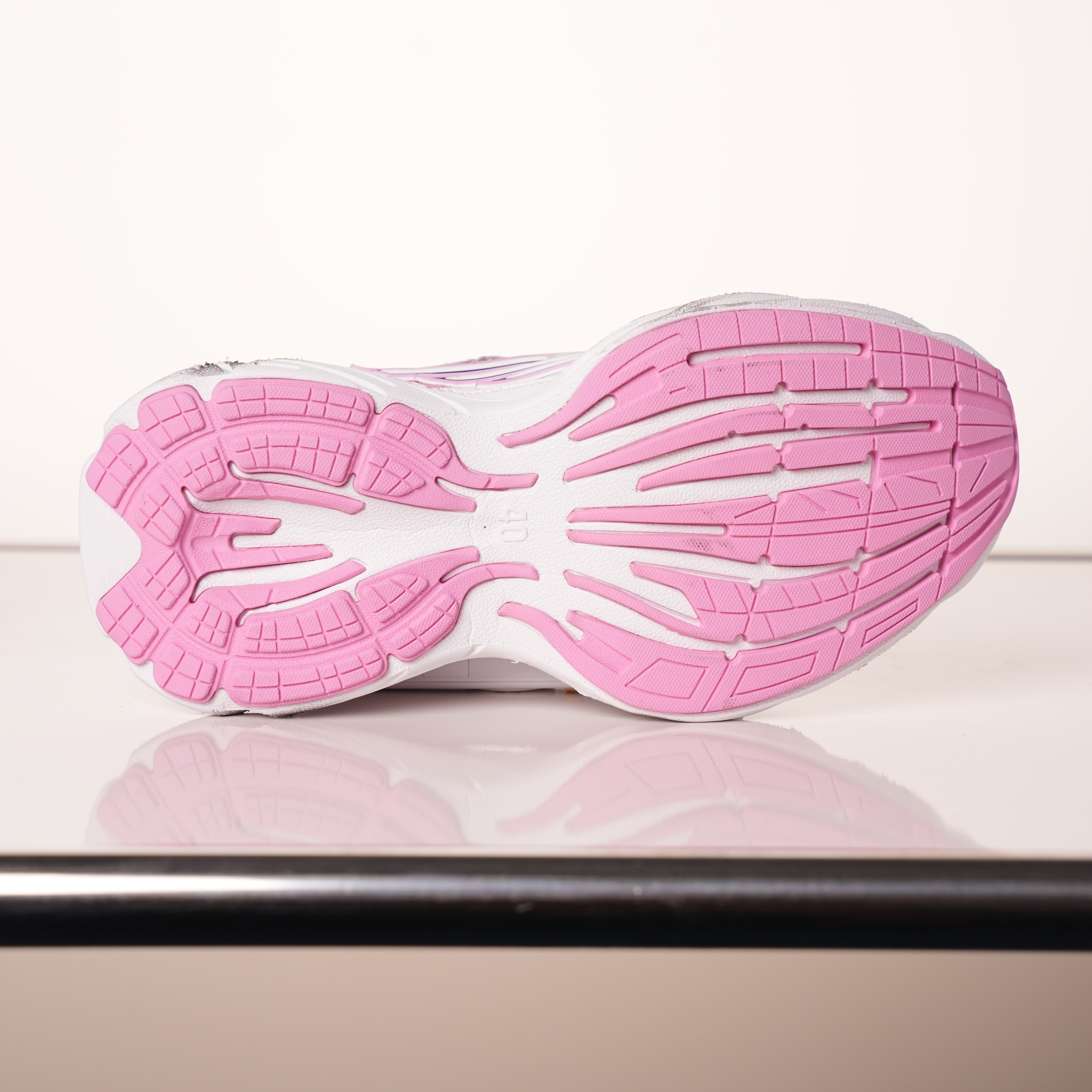 Balenciaga Monday shoe White Pink