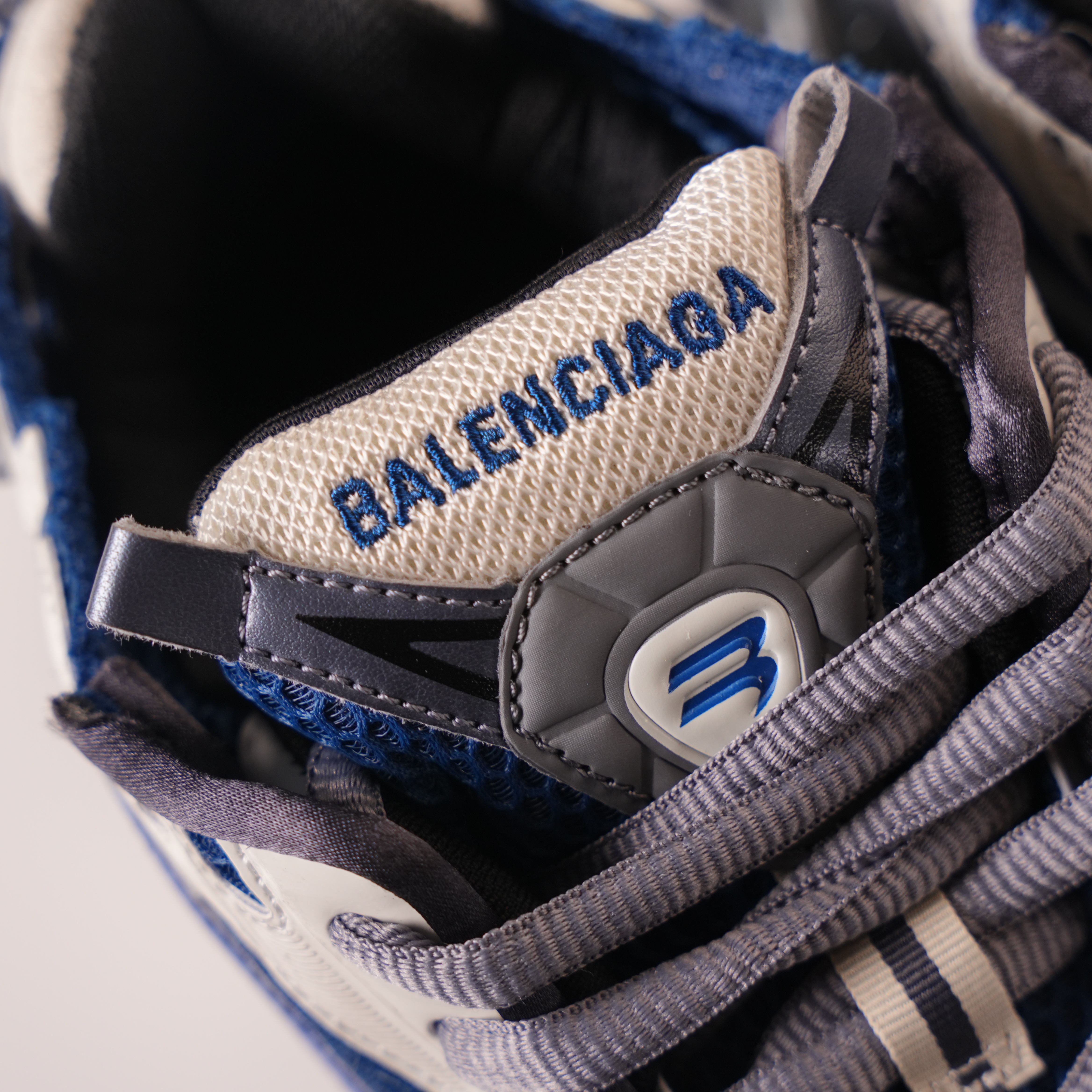 Balenciaga Runner Sneaker 'Gradient - Beige Navy'