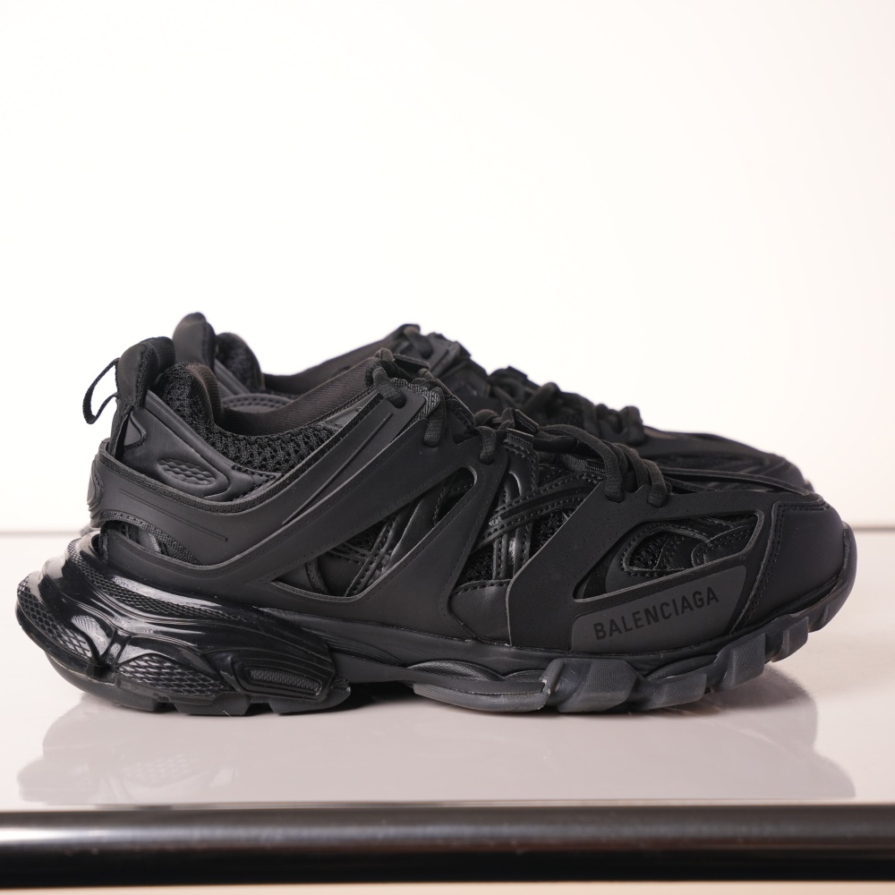 Balenciaga Track Black