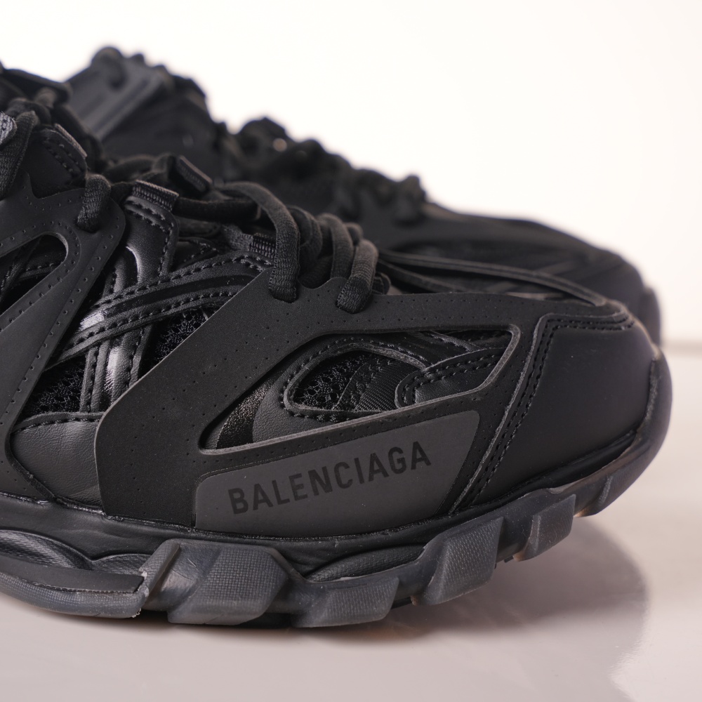 Balenciaga Track Black