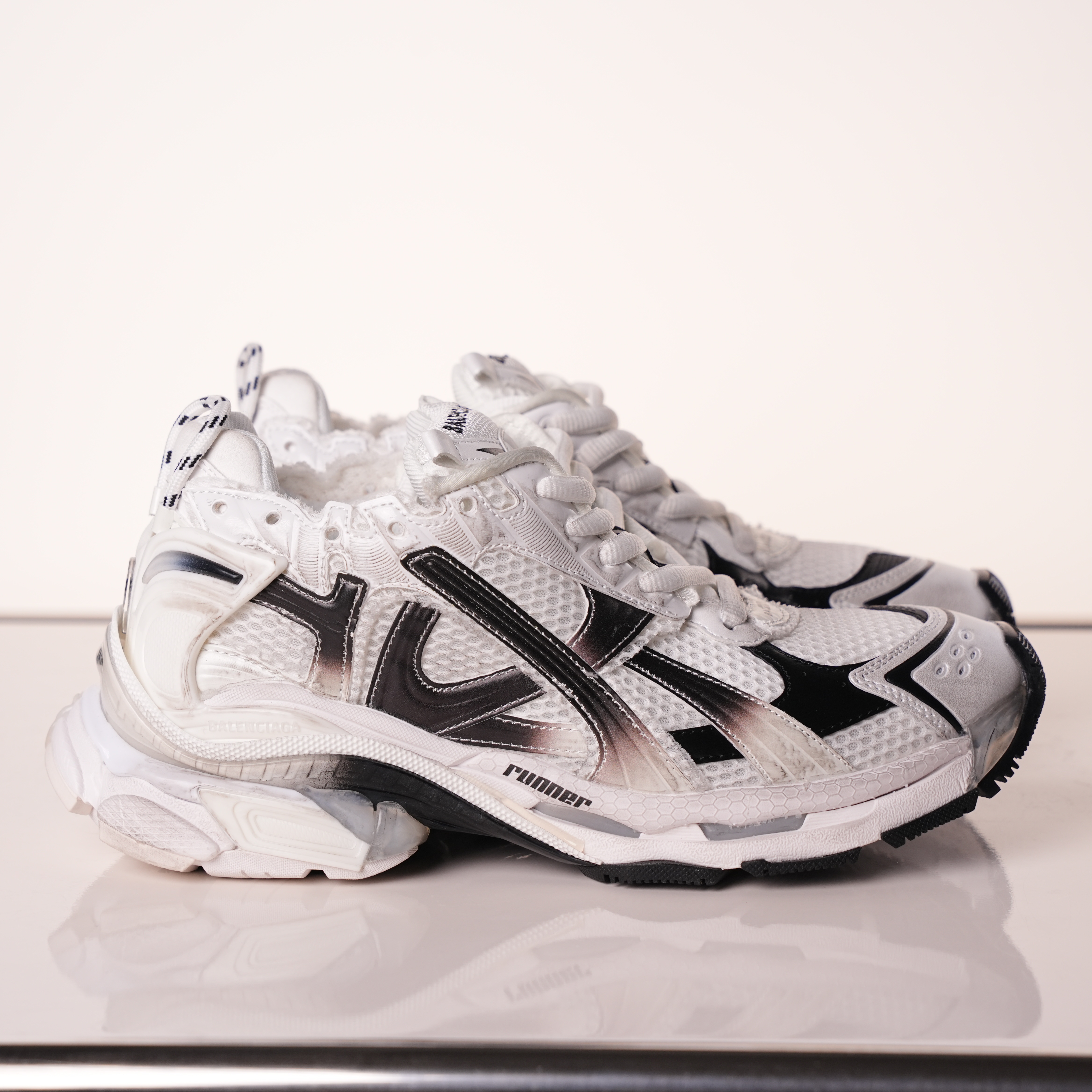 Balenciaga Runner Sneaker 'Gradient - White Black'
