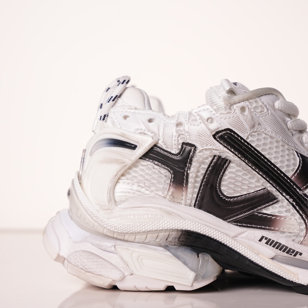 Balenciaga Runner Sneaker 'Gradient - White Black'