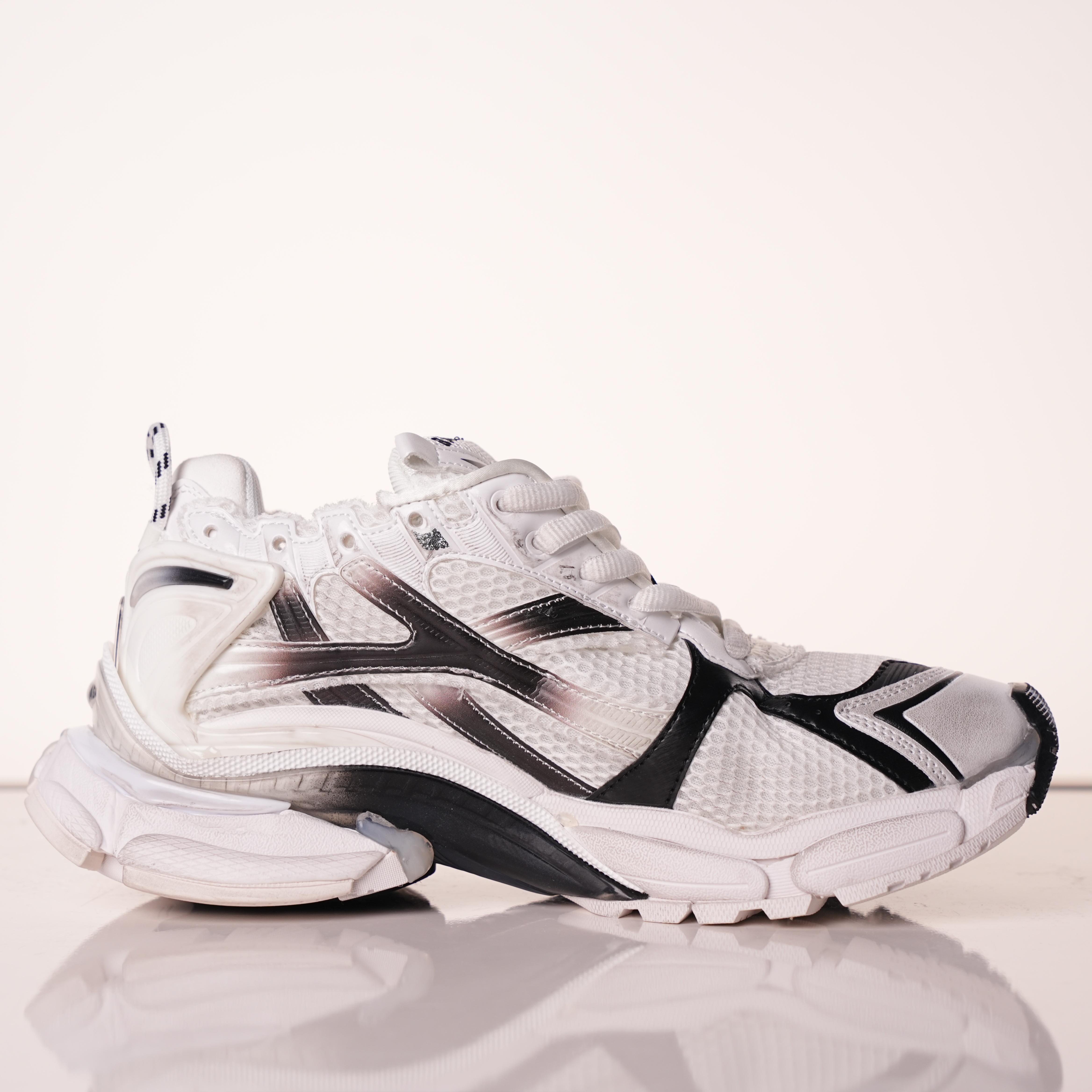 Balenciaga Runner Sneaker 'Gradient - White Black'
