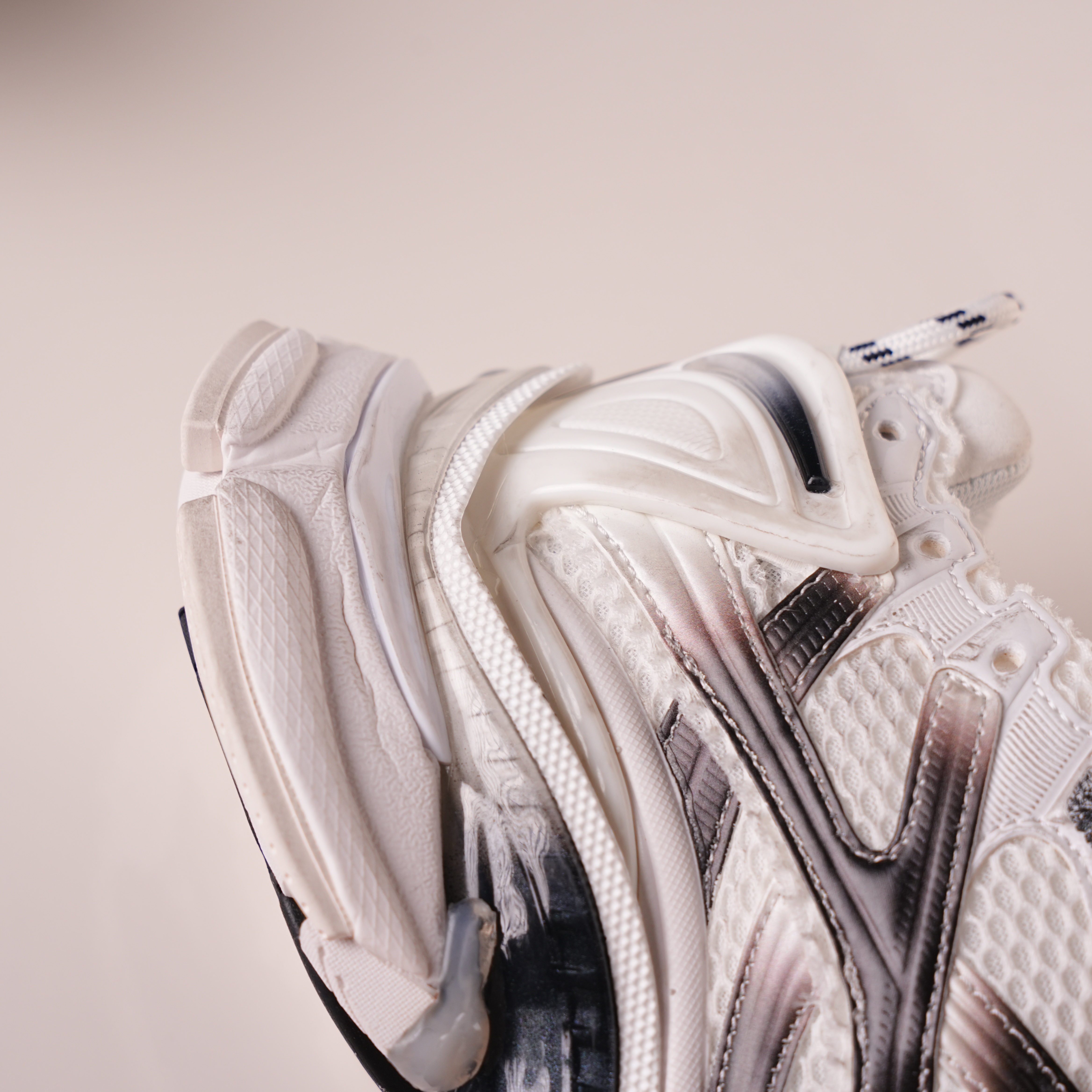 Balenciaga Runner Sneaker 'Gradient - White Black'