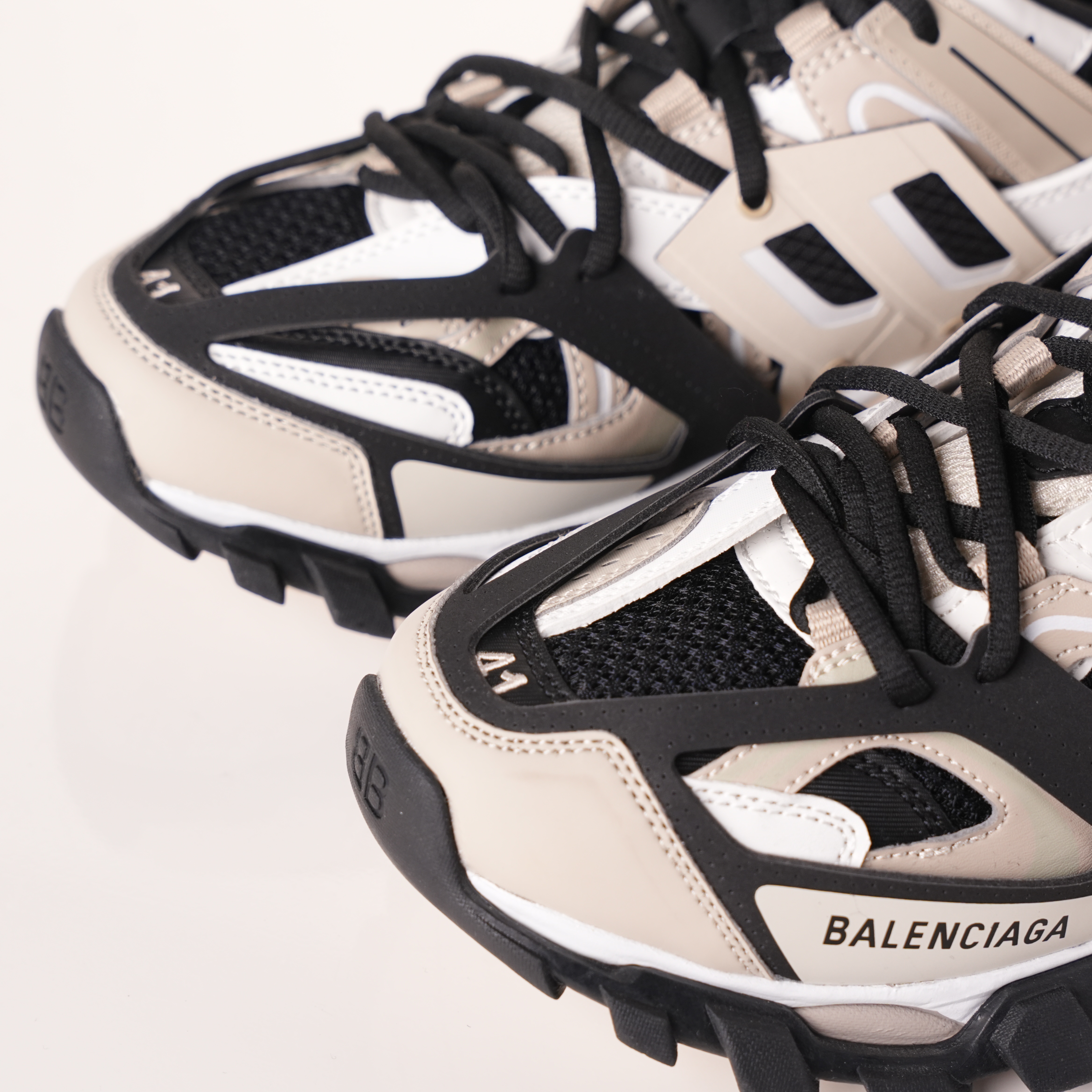 Balenciaga Track Nwbeige Black