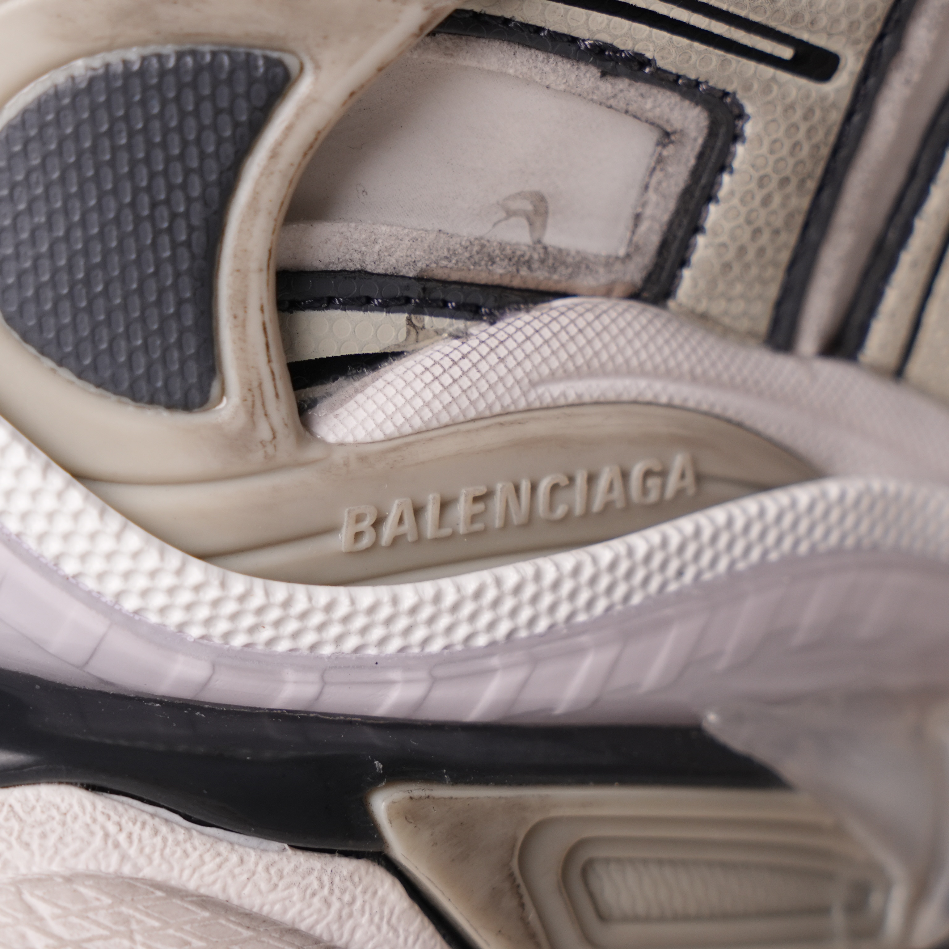 Balenciaga Runner Sneaker "LT.Yellow DK.Grey"