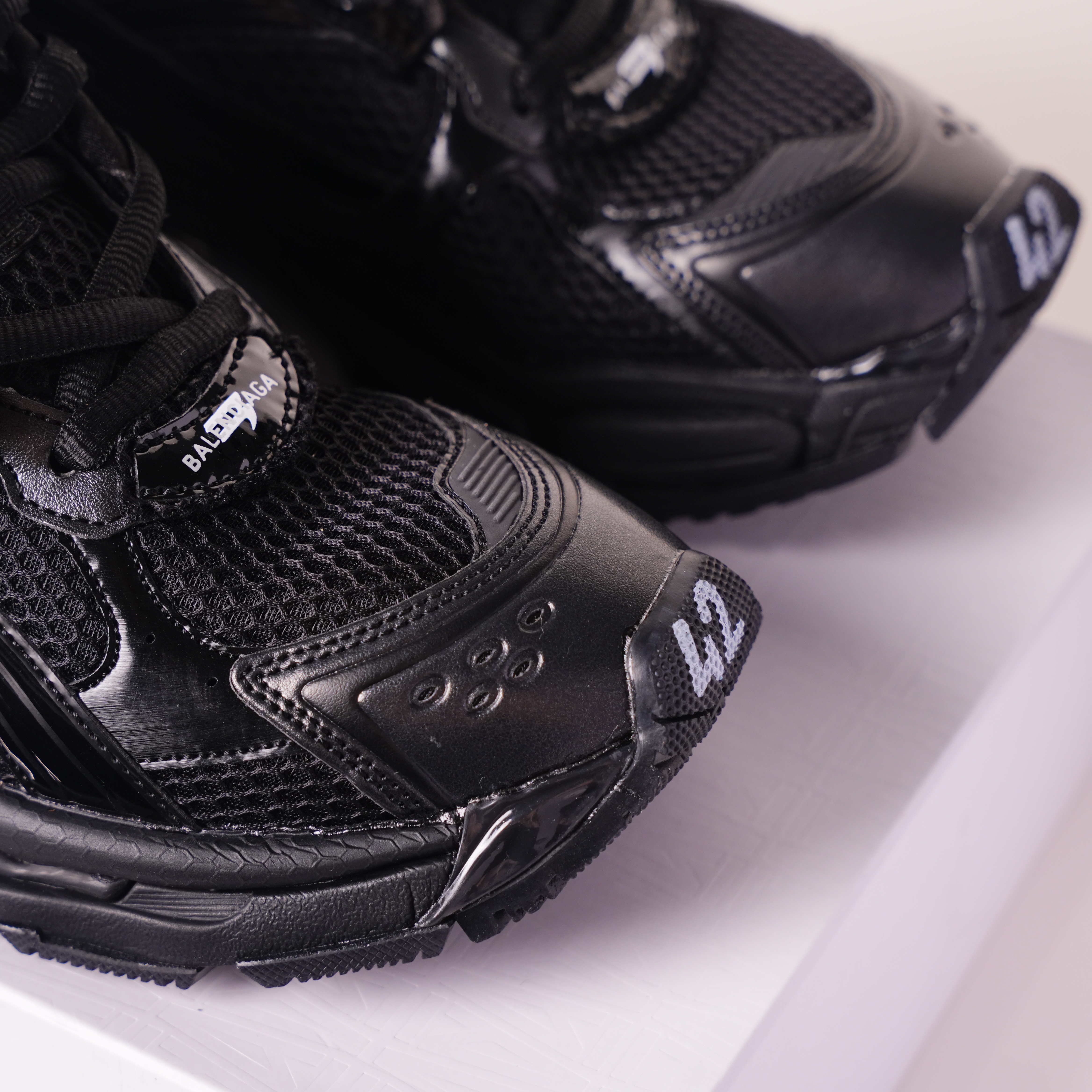Balenciaga Runner Black LED