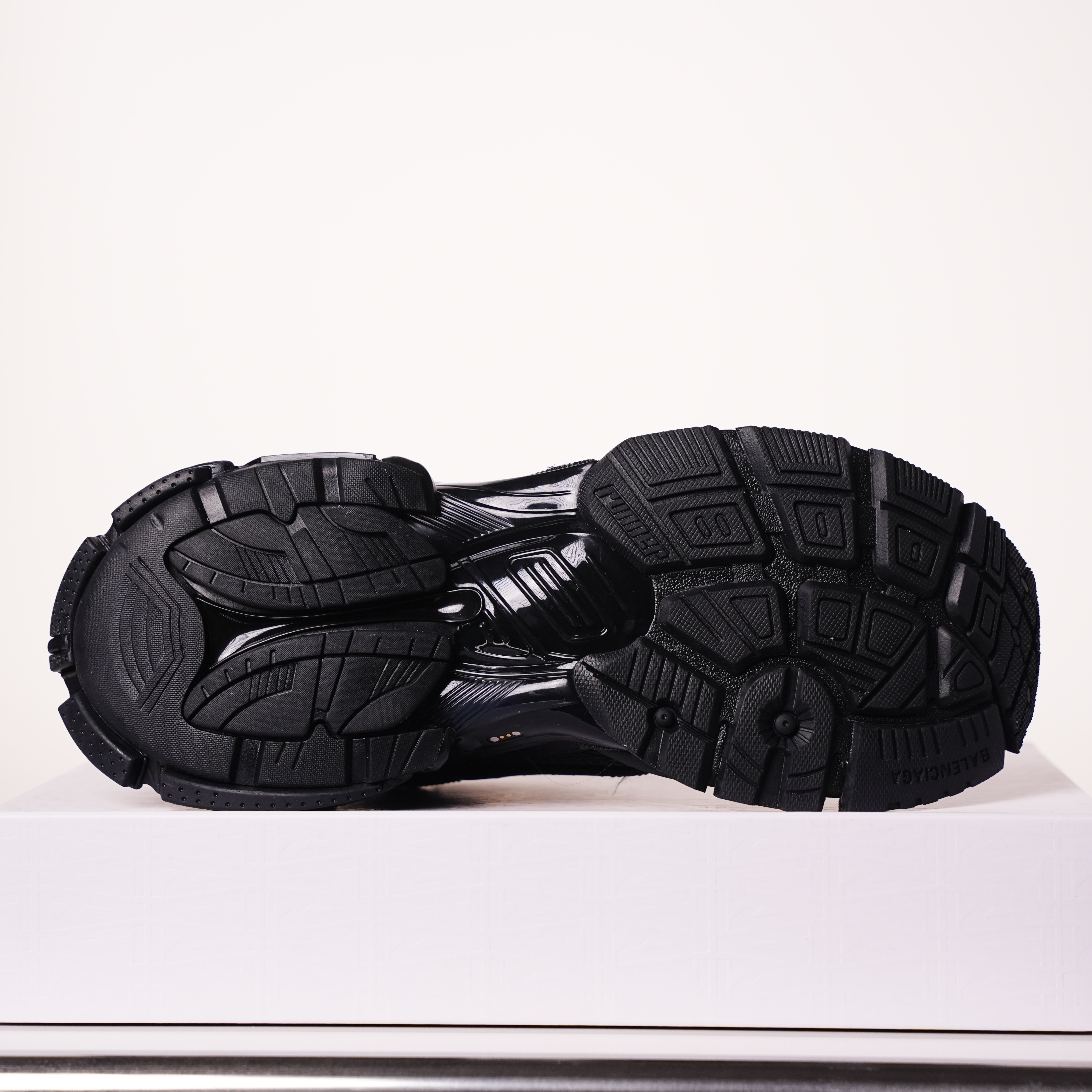 Balenciaga Runner Black LED