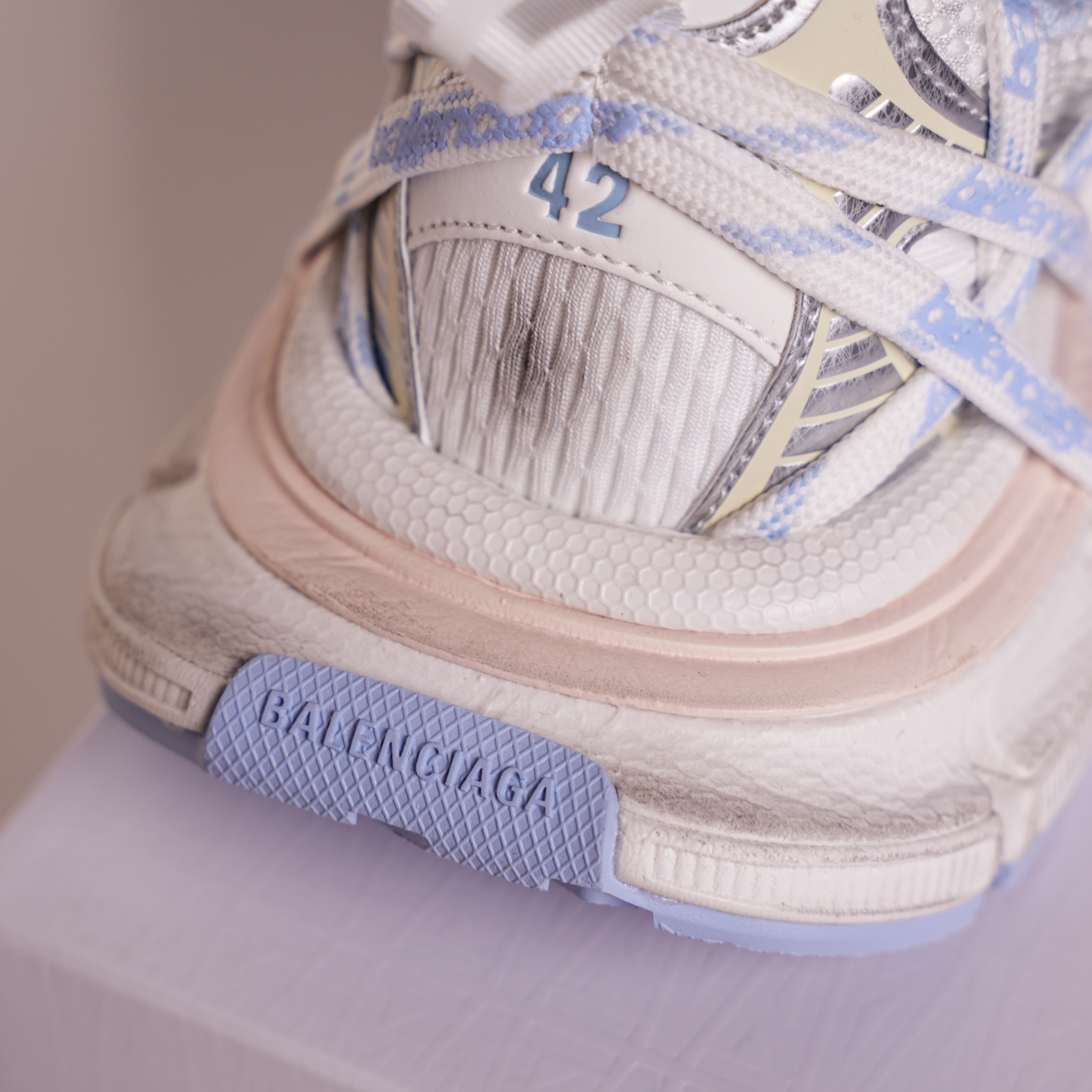Balenciaga 3XL Extreme Laces White Blue