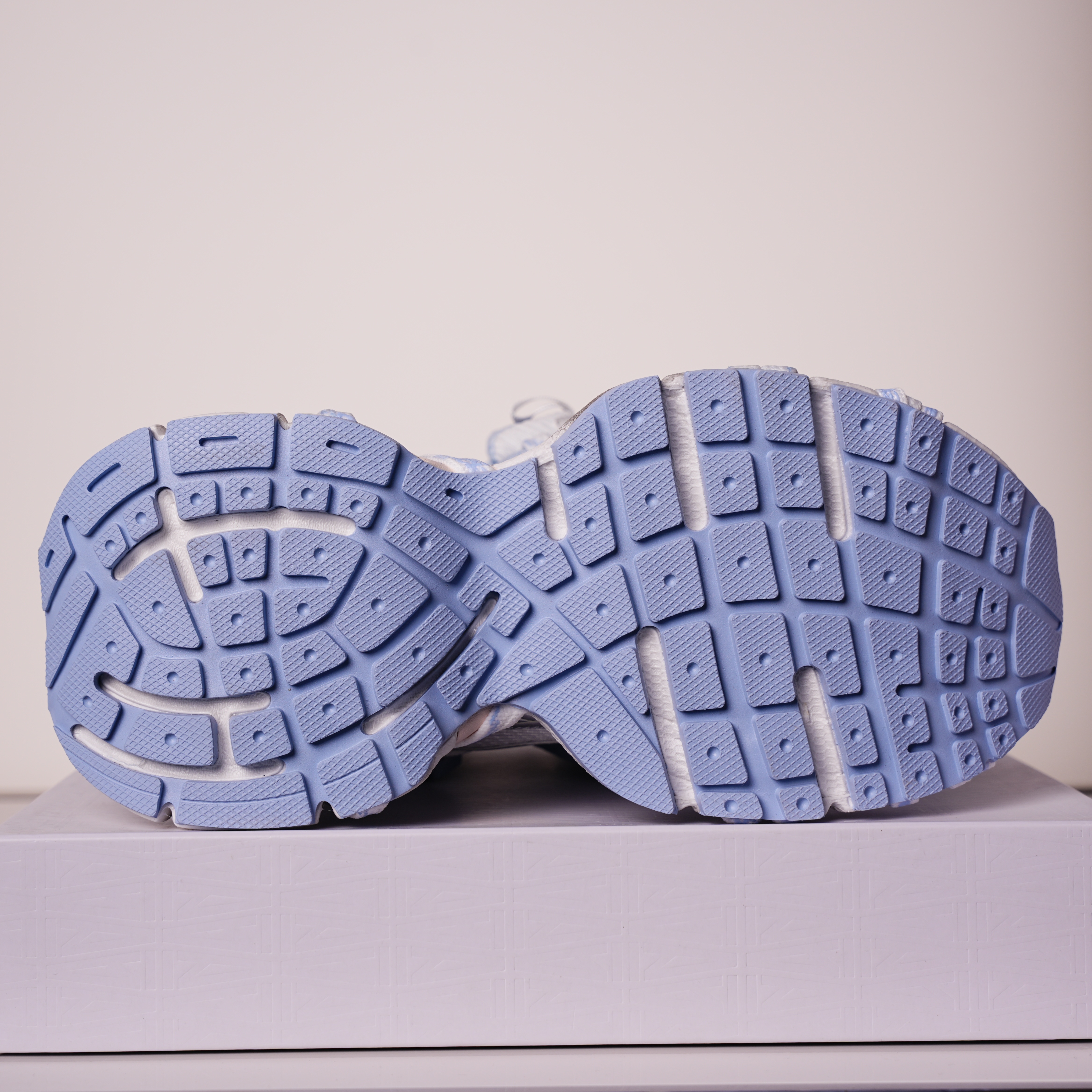 Balenciaga 3XL Extreme Laces White Blue