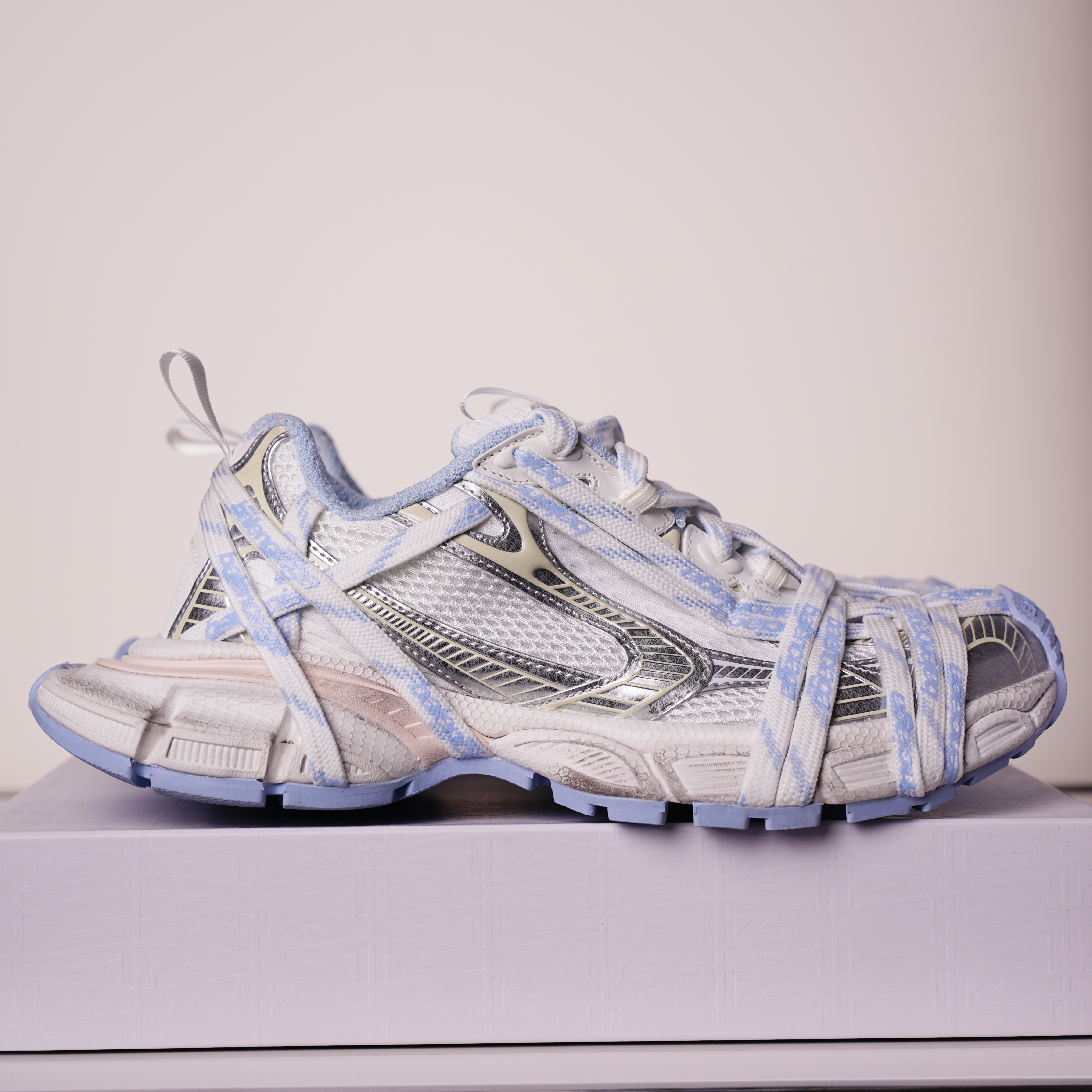 Balenciaga 3XL Extreme Laces White Blue