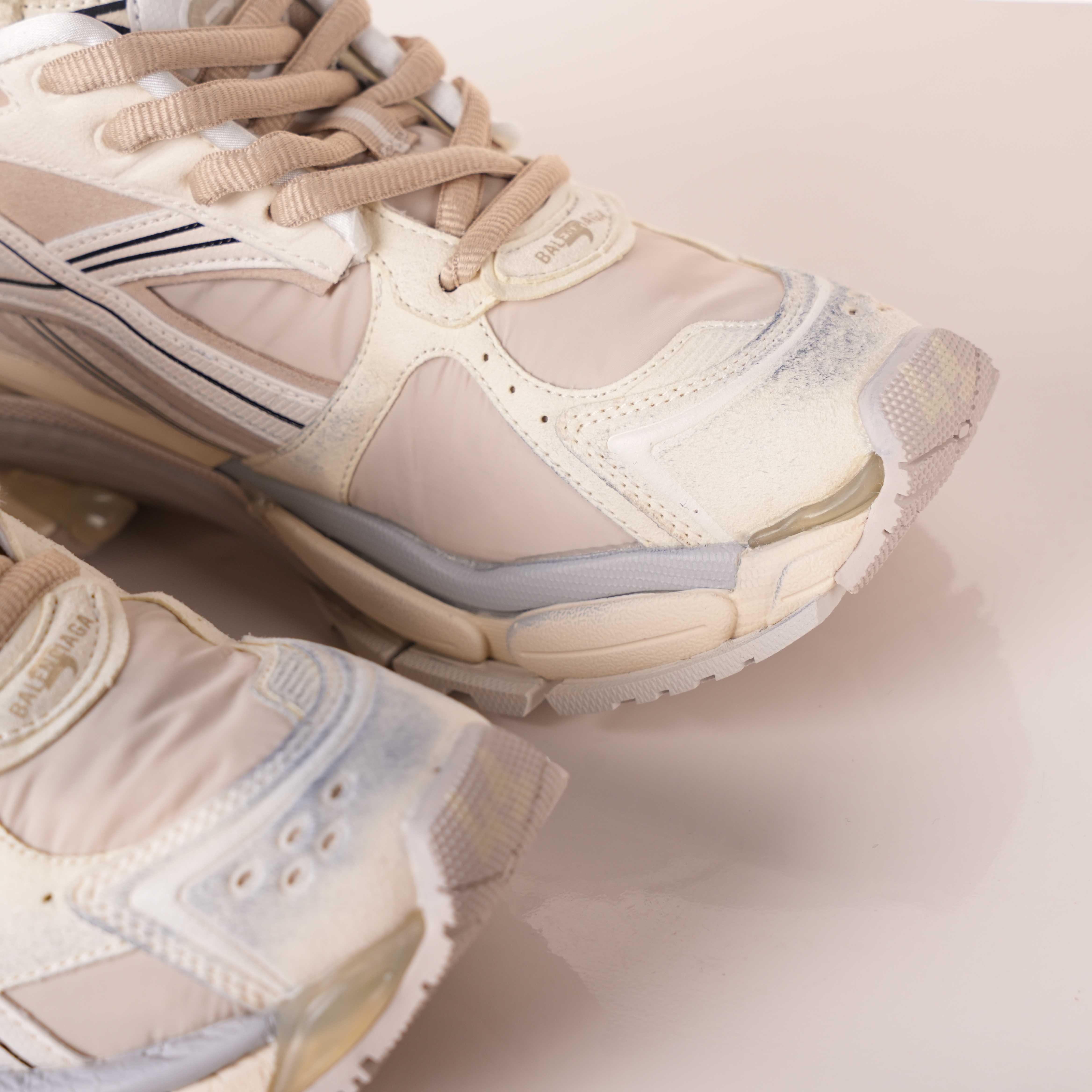 Balenciaga Runner Sneaker Beige Mix