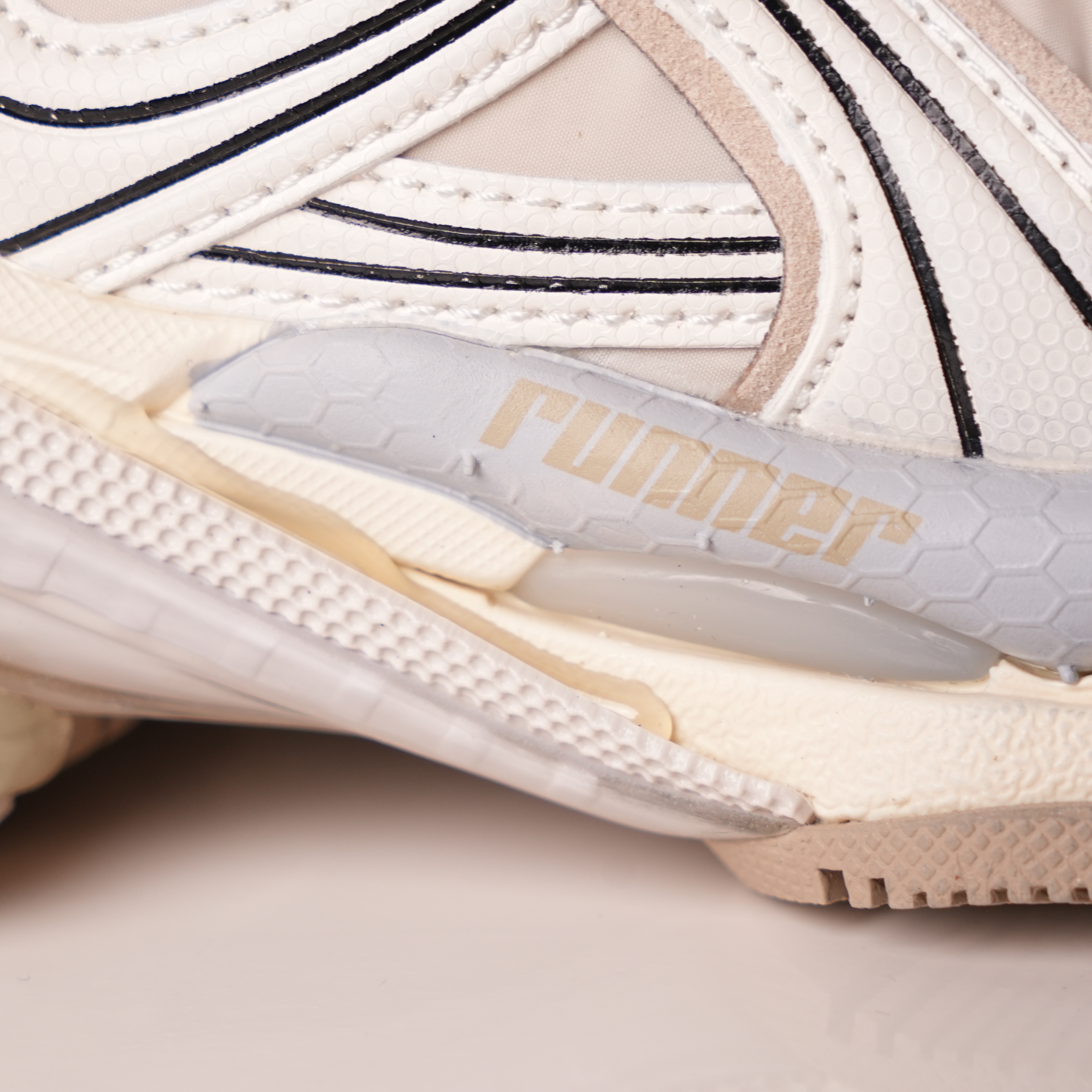 Balenciaga Runner Sneaker Beige Mix
