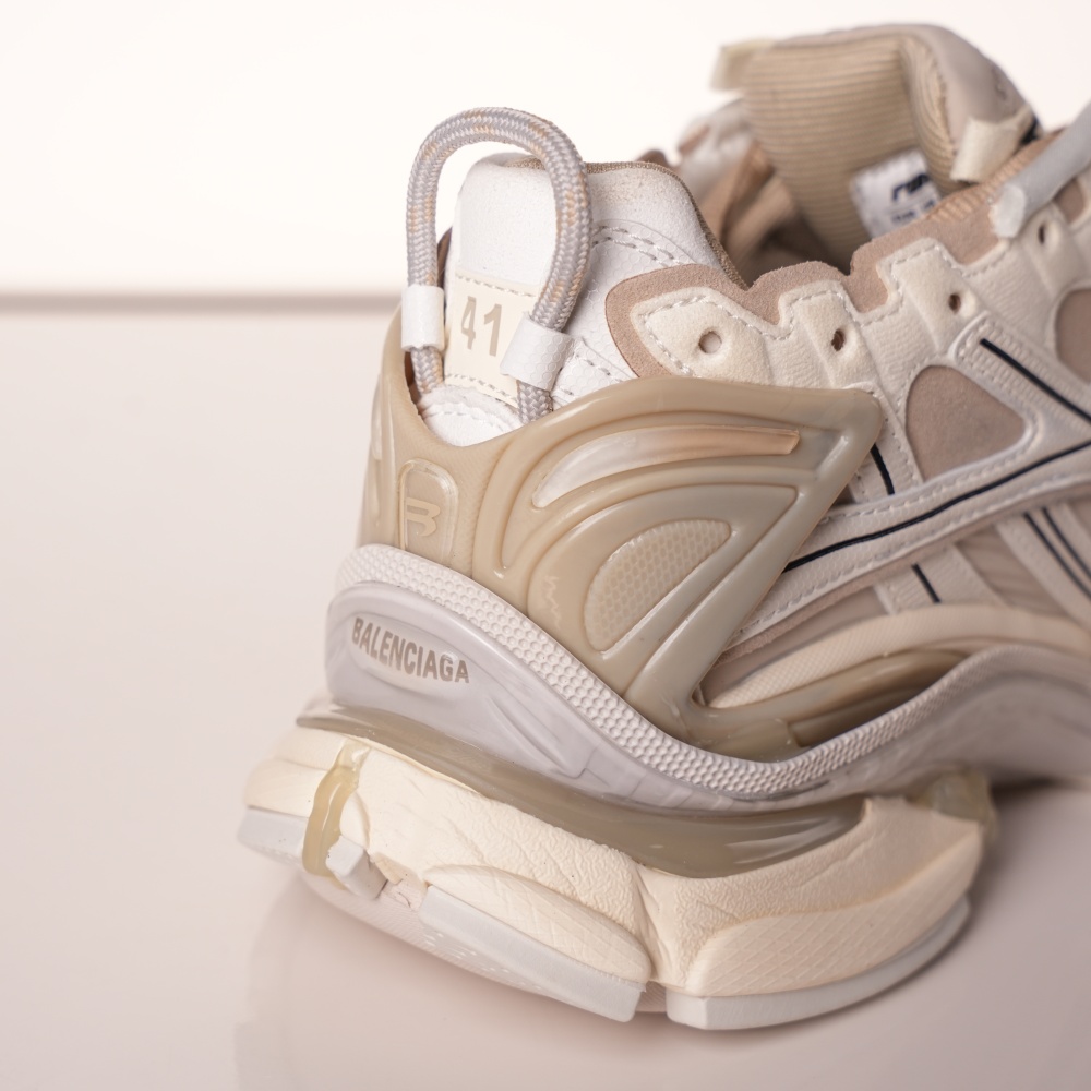 Balenciaga Runner Sneaker Beige Mix