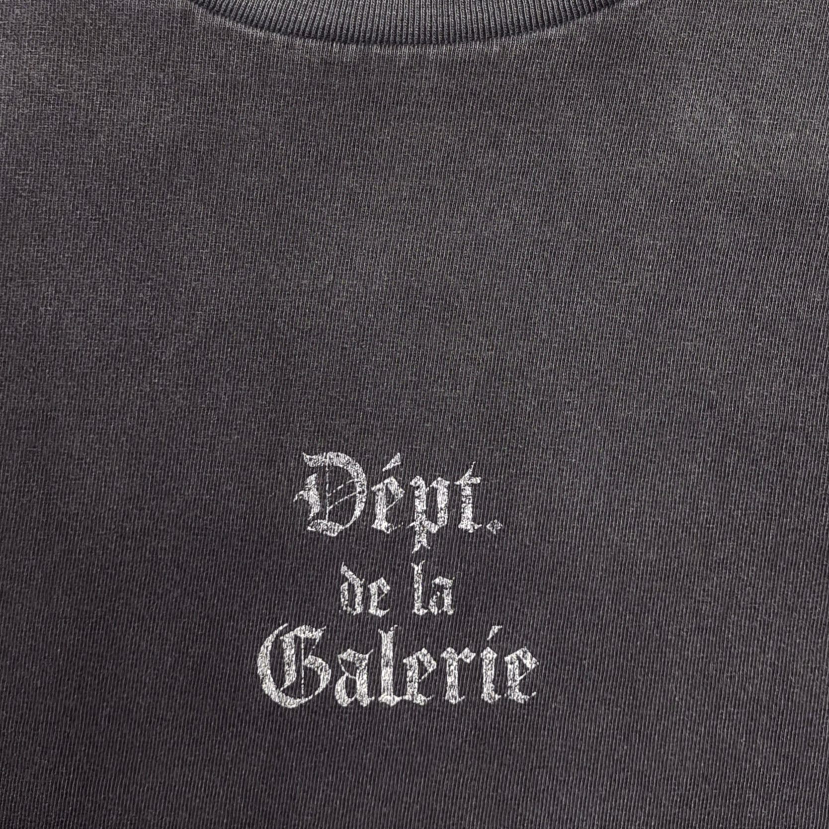 GD Dept. De La Galerie Gothic Logo Tee Black #B4458