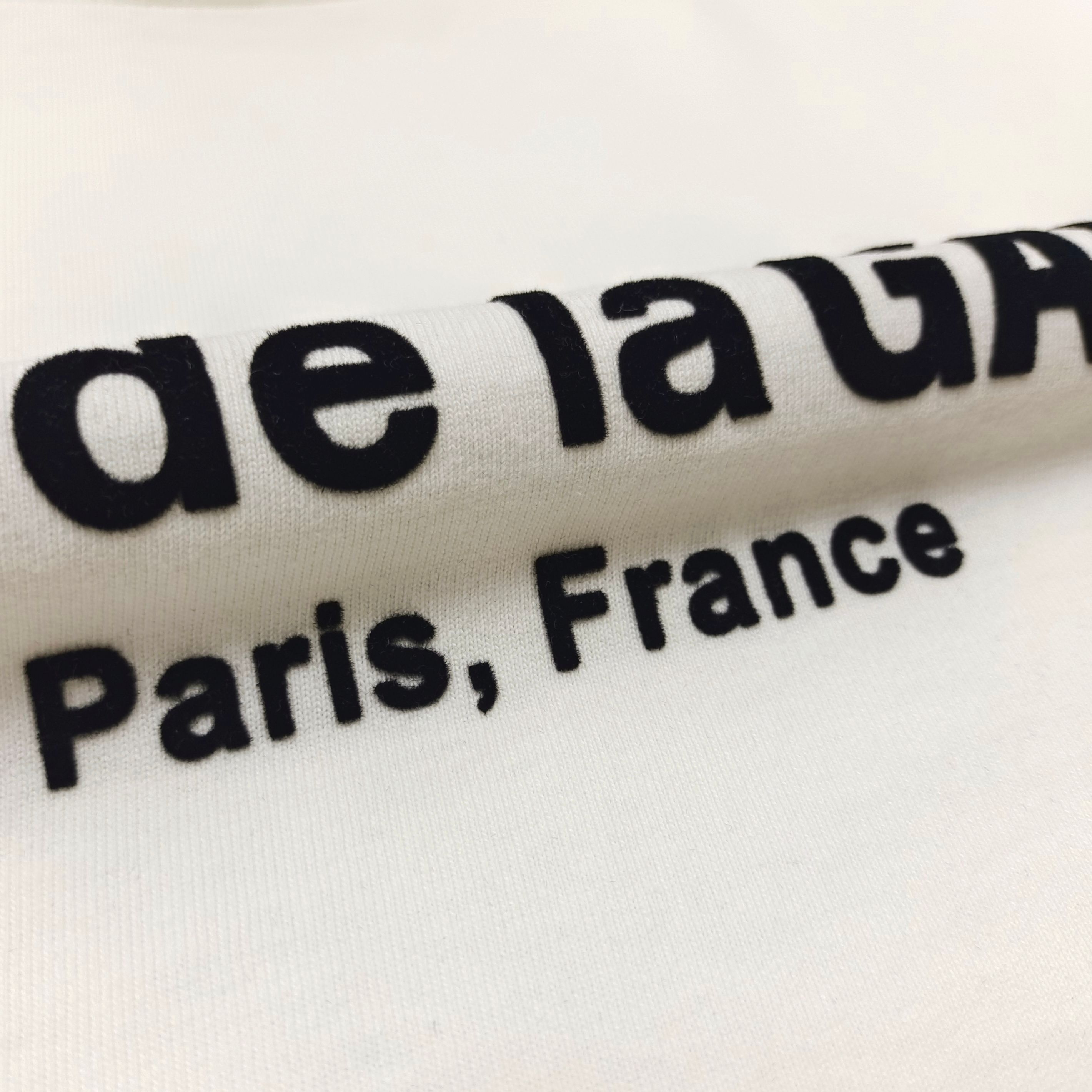 GD Dept De La Galerie / French Logo L/S Tee Cream #B4519