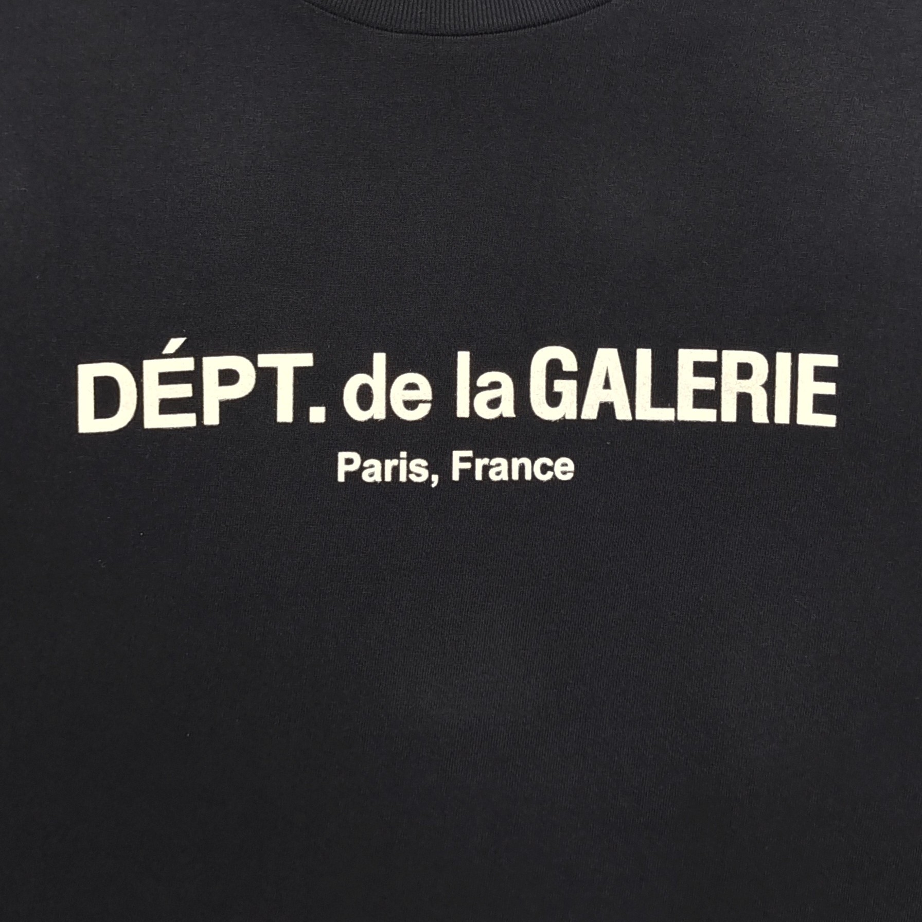 GD Dept De La Galerie / French Logo L/S Tee Washed Black #B4520