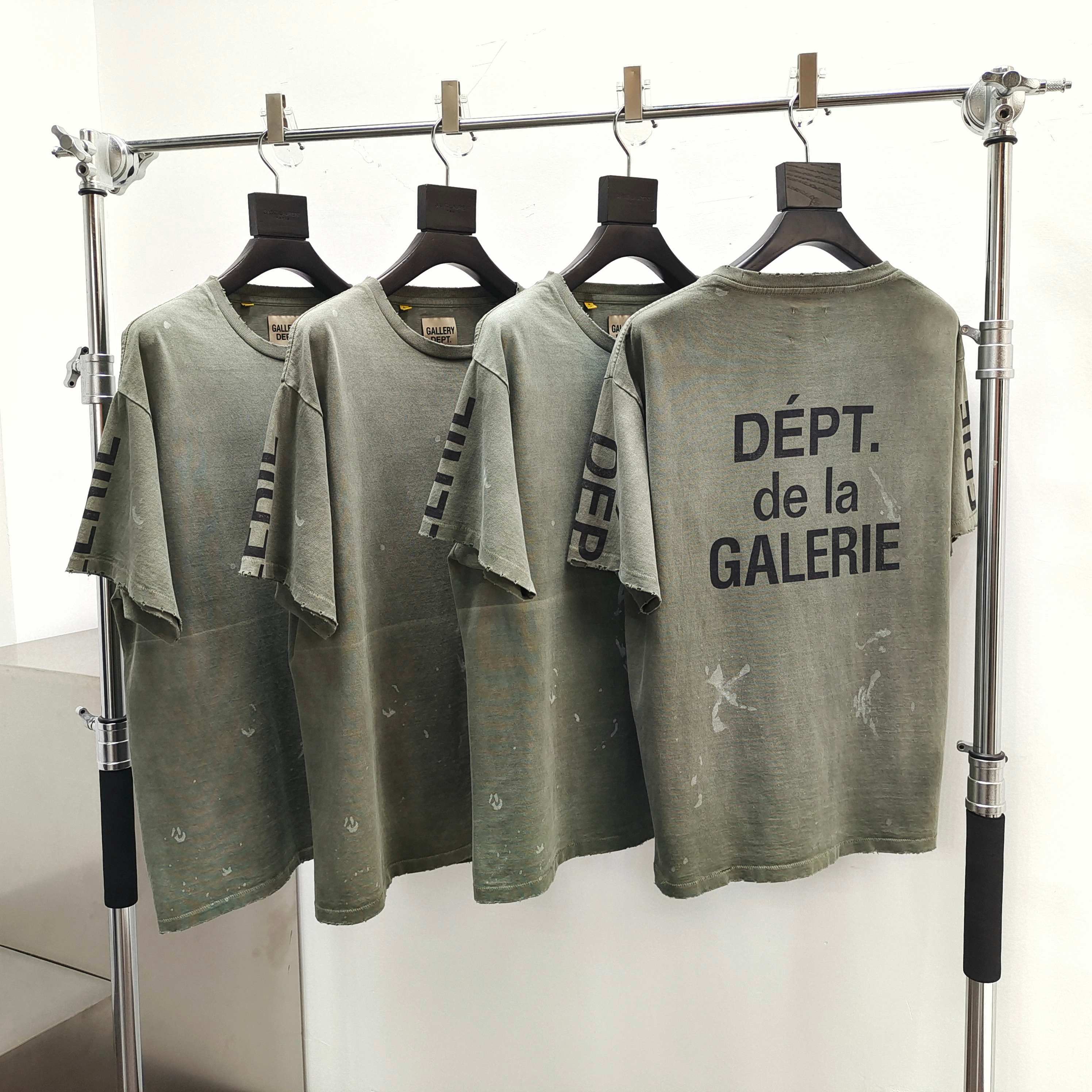 GD Painted French Collector Tee / French Collector Tee Dirty Green #B4496