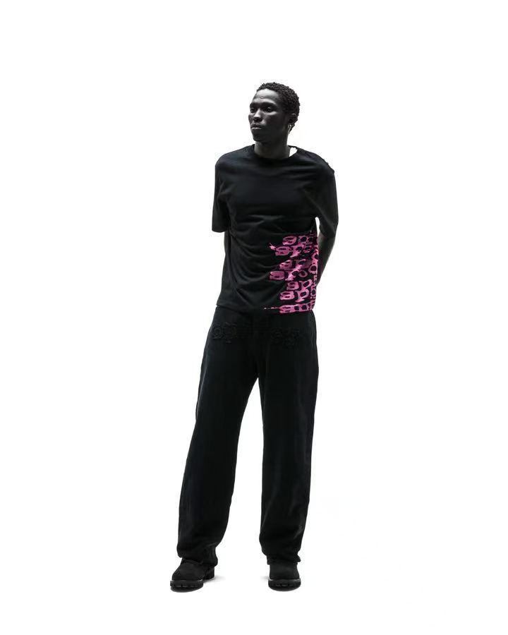 Sp5der Stacked Logo Tee Black / Pink #B4539-SP