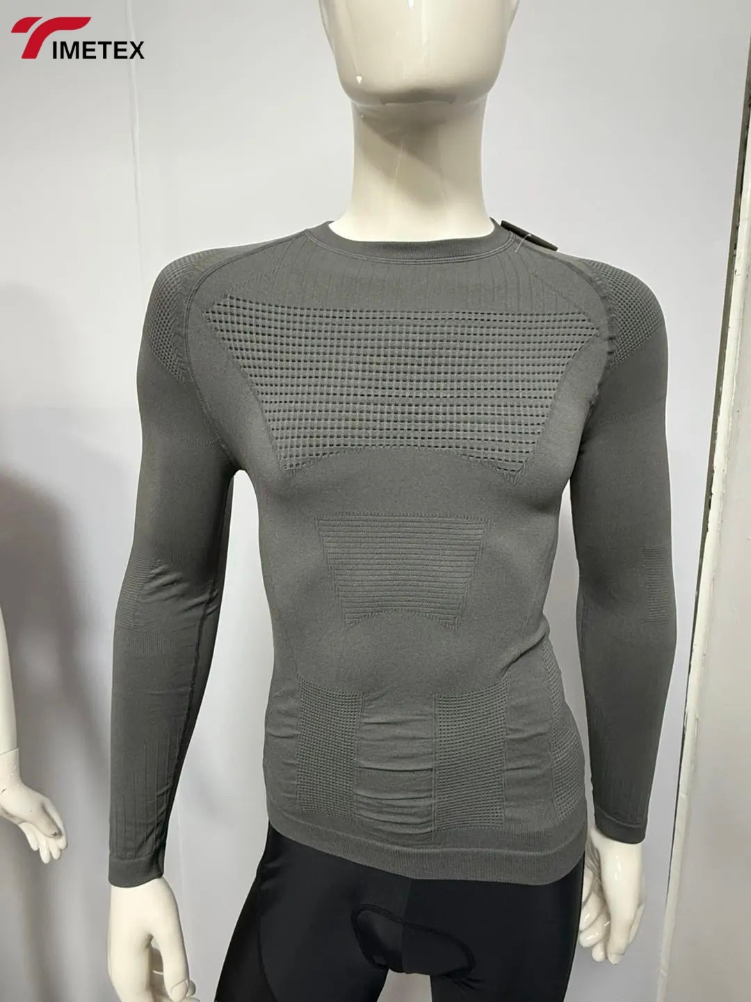 Mens Base Layer Seamless Outdoor Marathon Cycling Climbing Ski Sports Fitness Function Compression Long Sleeve and Leggings Sets