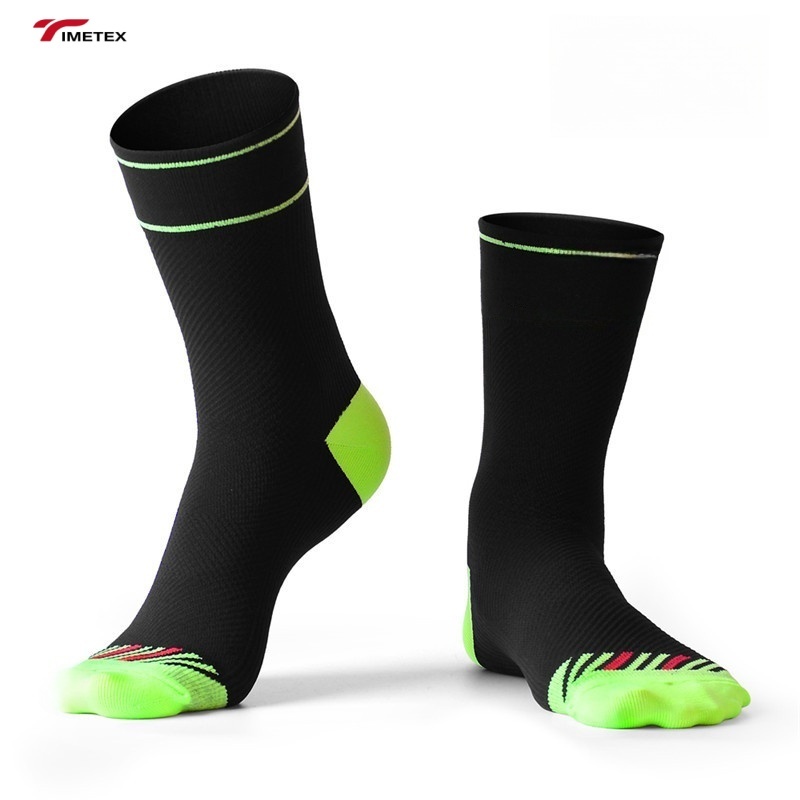 Mid-Calf Non-Slip Cycling Socks Outdoor Sports Breathable Wear-Resistant Knitted Logo  Factory Direct Supply
