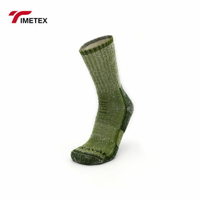 High-Performance Mid-Tube Wool Sports Socks for Outdoor Hiking Quick-Drying Breathable Sweat-Wicking Crew Bottom Heavy Snow