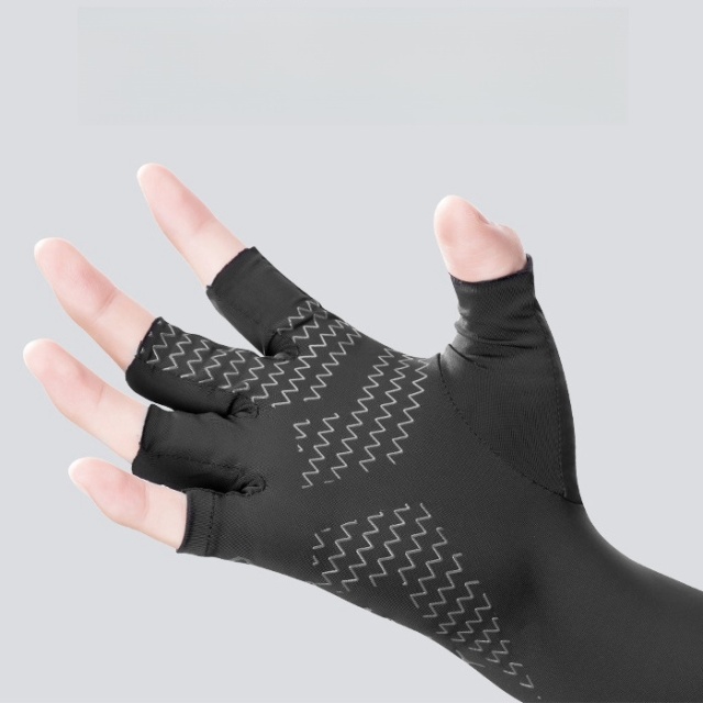 Summer Half-Finger Cycling Gloves Breathable Fishing and Fitness Outdoor Gear New Short-Finger Design for Sports