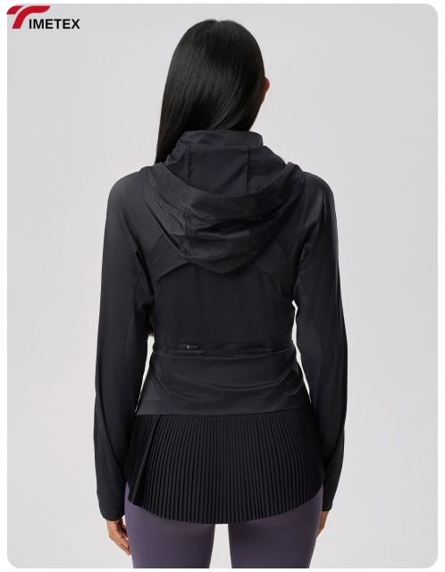 Women's Lightweight UPF50+ Yoga Top Regular Fit Breathable Quick-Dry Long-Sleeved Hooded Running Jacket 100% Polyester Summer
