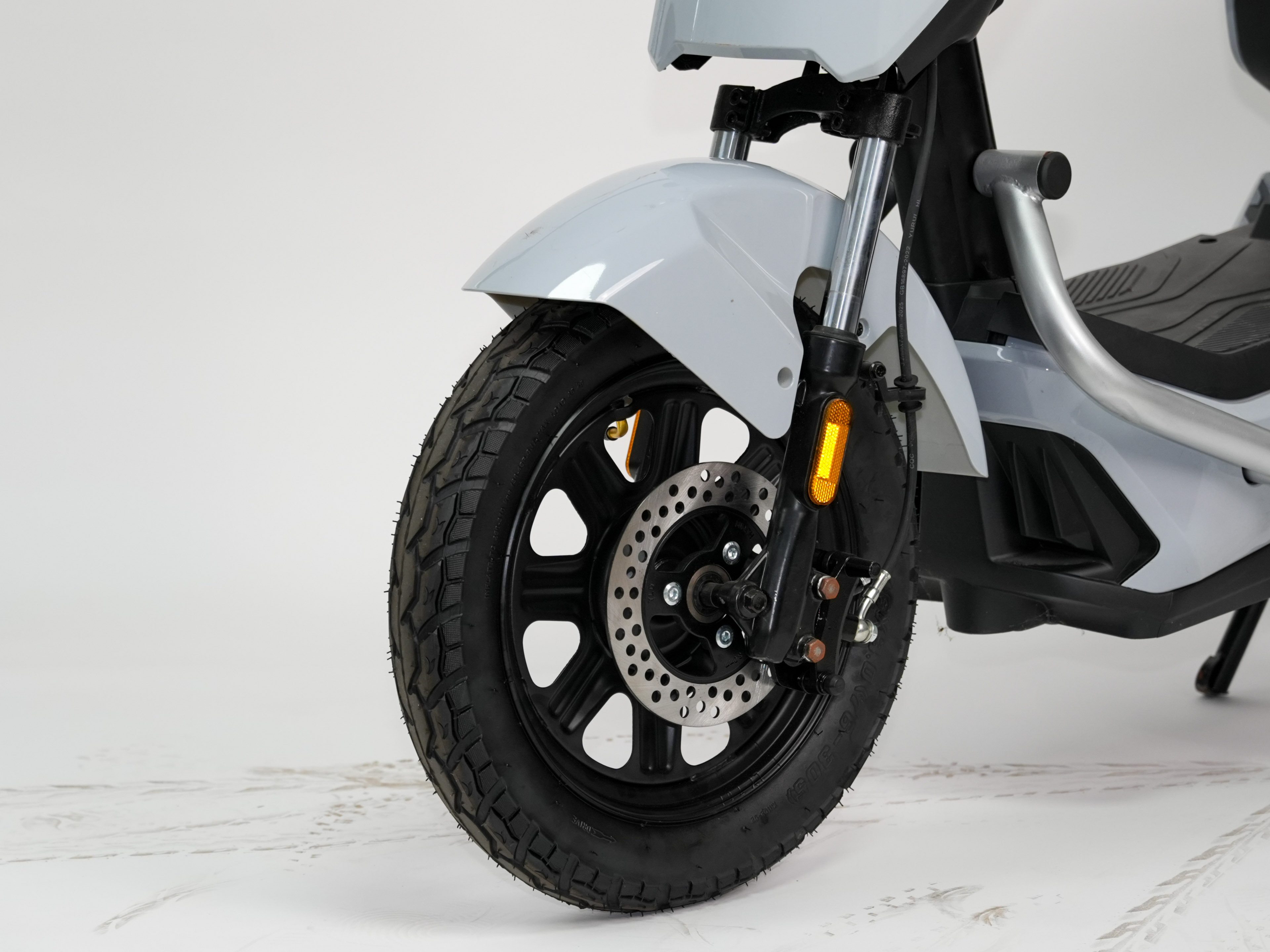 Chinese Factory Wholesale Two Wheel Electric Streetbikes High Quality Electric Scooter 500/800/1500W Motor 40-60km/h Stock Fast