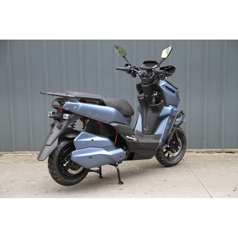 3000W 72V32Ah Electric Scooter Suited to Delivery Work and Weekend Neighborhood