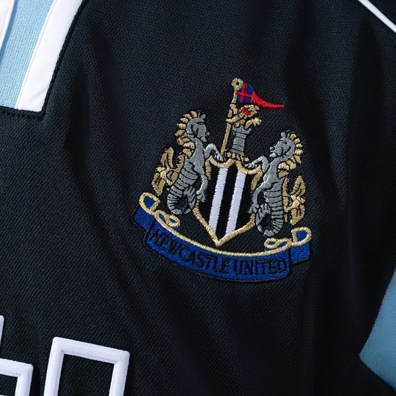 2000-01 NEWCASTLE AWAY