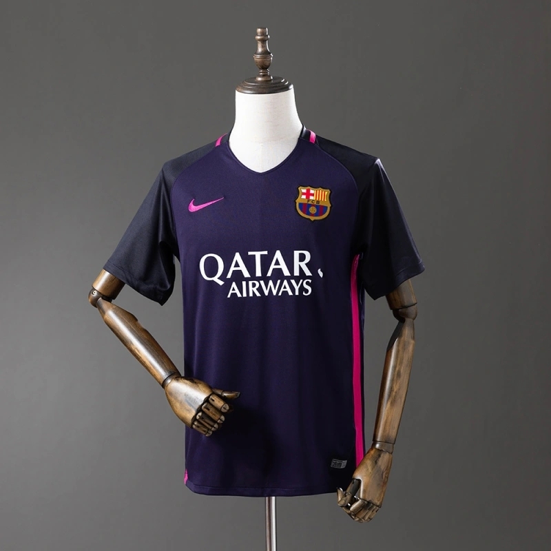 2016-17 BARCELONA AWAY