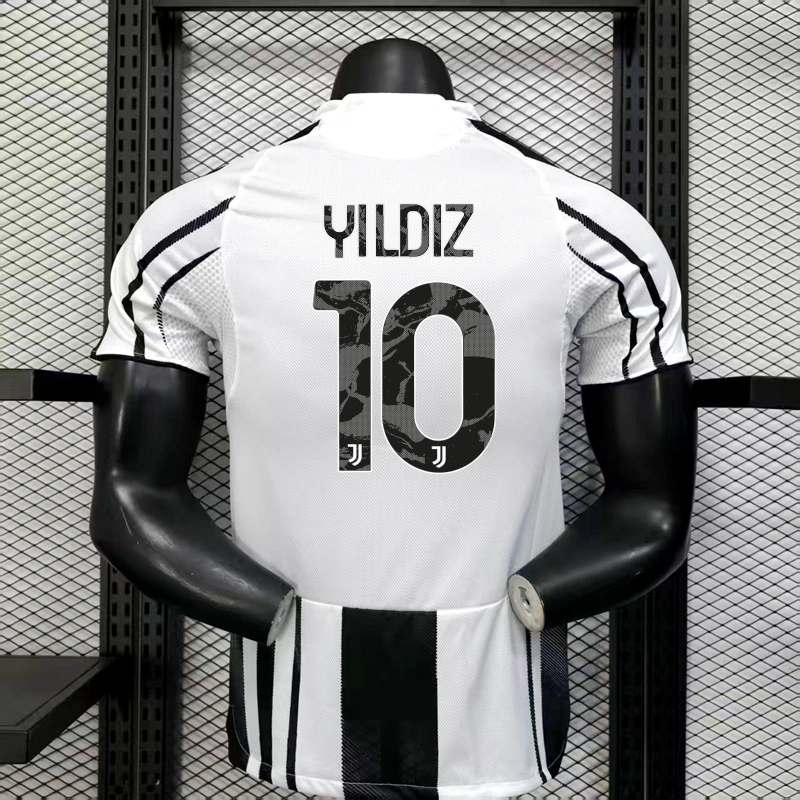 2025-26 JUVENTUS HOME PLAYER VERSION