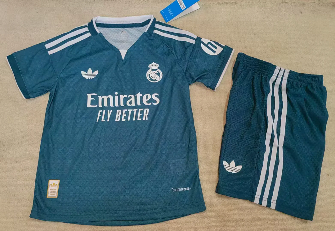 Real Madrid 2026/27 Away Player Version Kids kit Jerseys