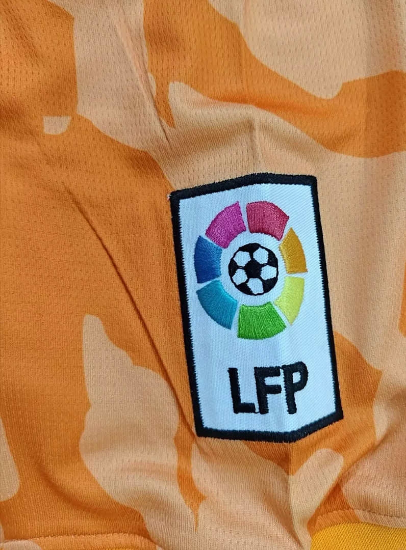 Valencia Retro Football Jersey Classic Design Details