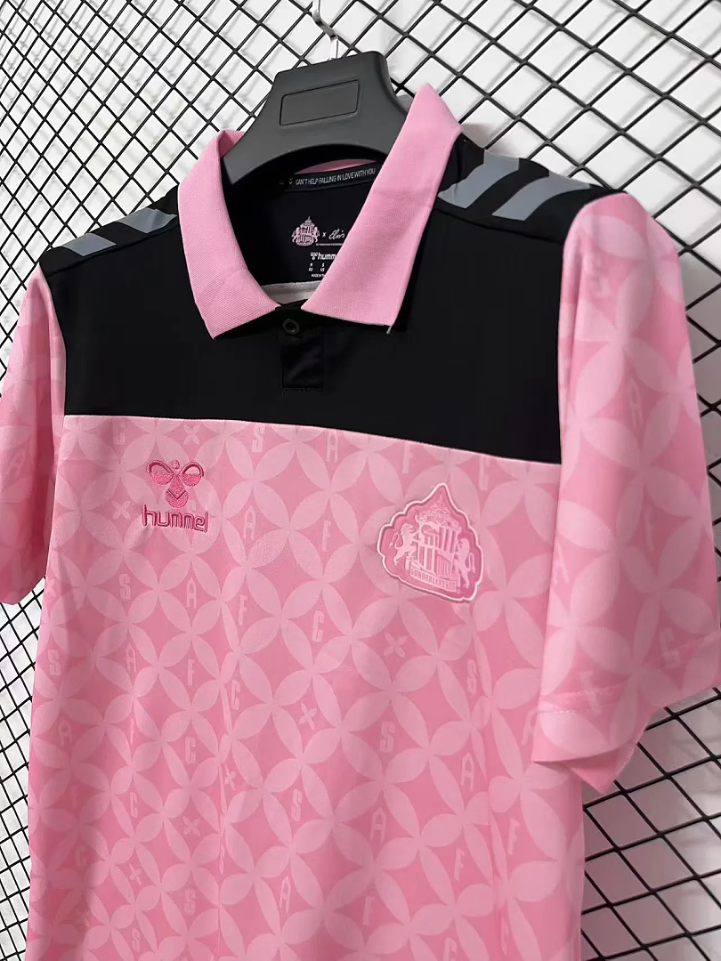 Sunderland 2026/27 Away Jersey Pink Black Details
