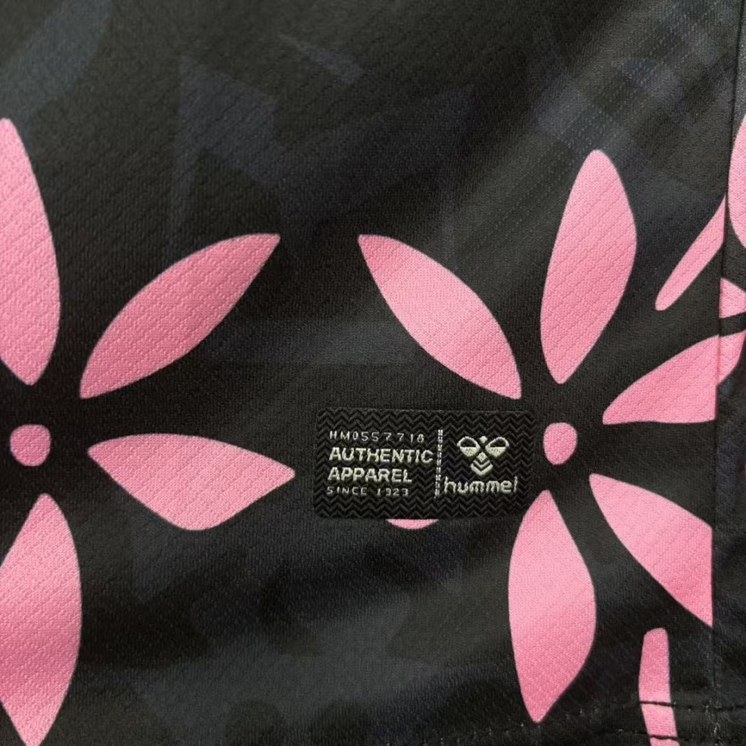 Men's 2026/27 Sunderland Black And Pink Training Jersey