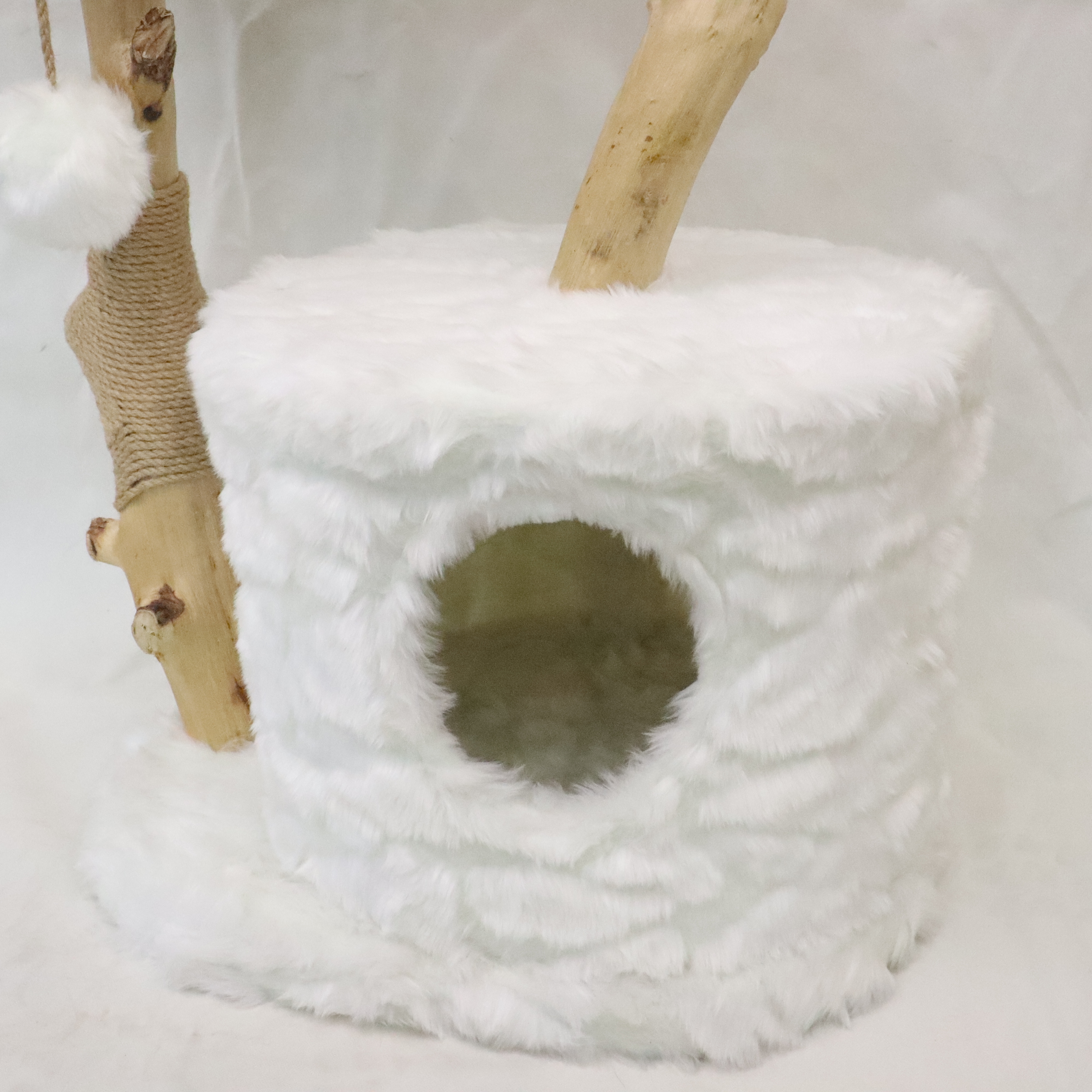 Relipet RL2521V3 Embossed Thick Faux Rabbit Fur Cat Tree – Ultimate Warmth & Style